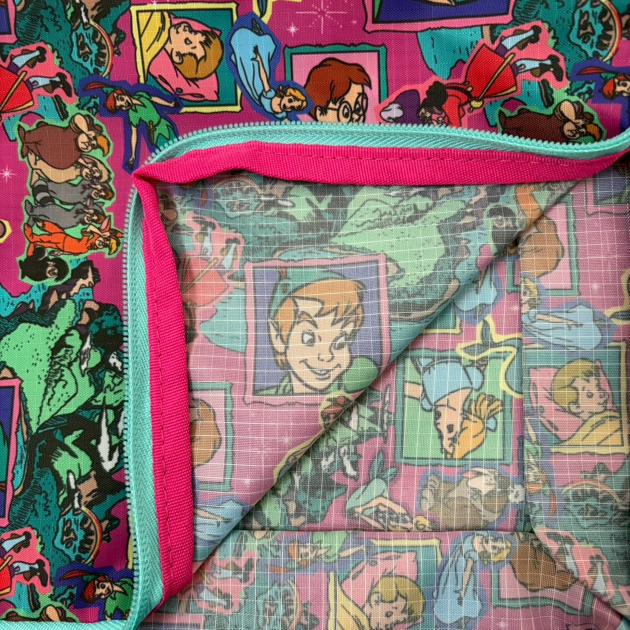 ※上限あり予約※3種類 NOSTALGICA DISNEY 総柄シリーズ圧縮トラベルポーチ 5月中の出荷予定