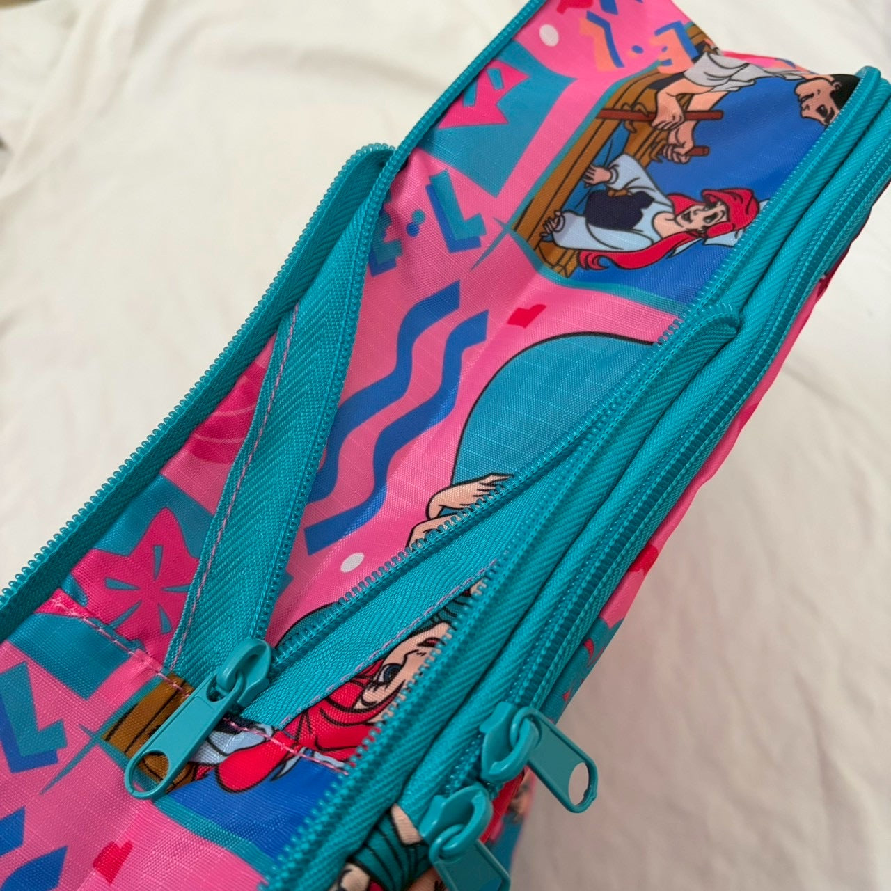 ※上限あり予約※3種類 NOSTALGICA DISNEY 総柄シリーズ圧縮トラベルポーチ 5月中の出荷予定