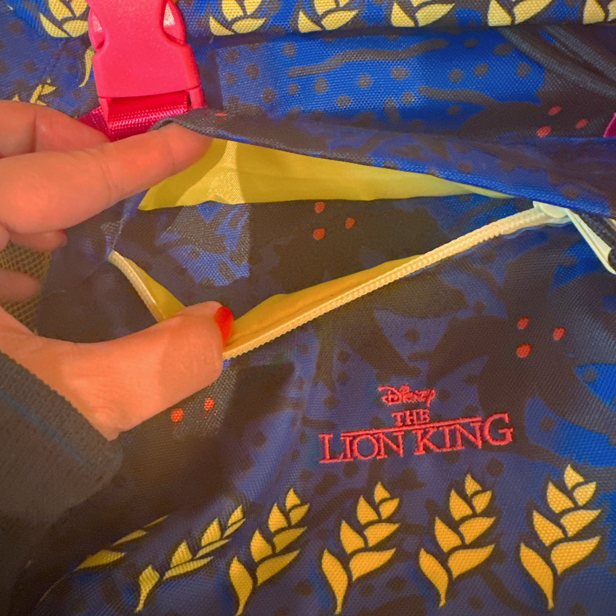 即納 NOSTALGICA ライオンキングシリーズバッグパック