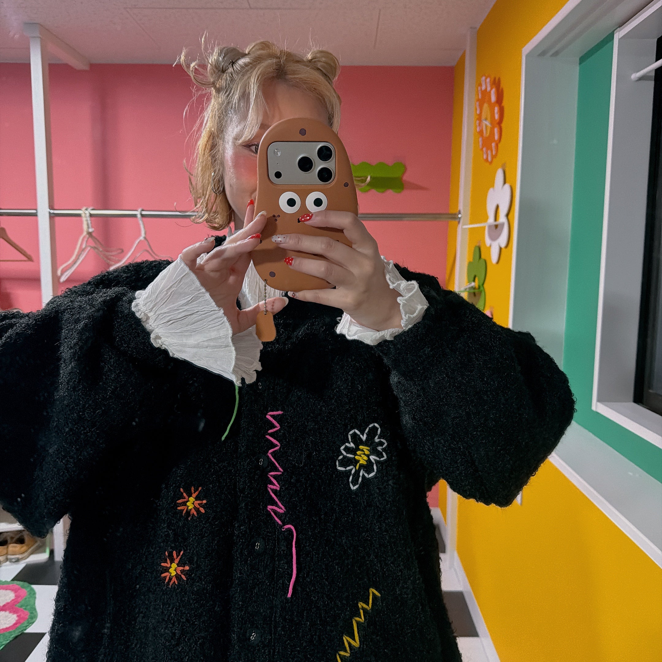 ※上限あり予約※4色 フラワー刺繍カーディガン 2月下旬ごろの出荷予定