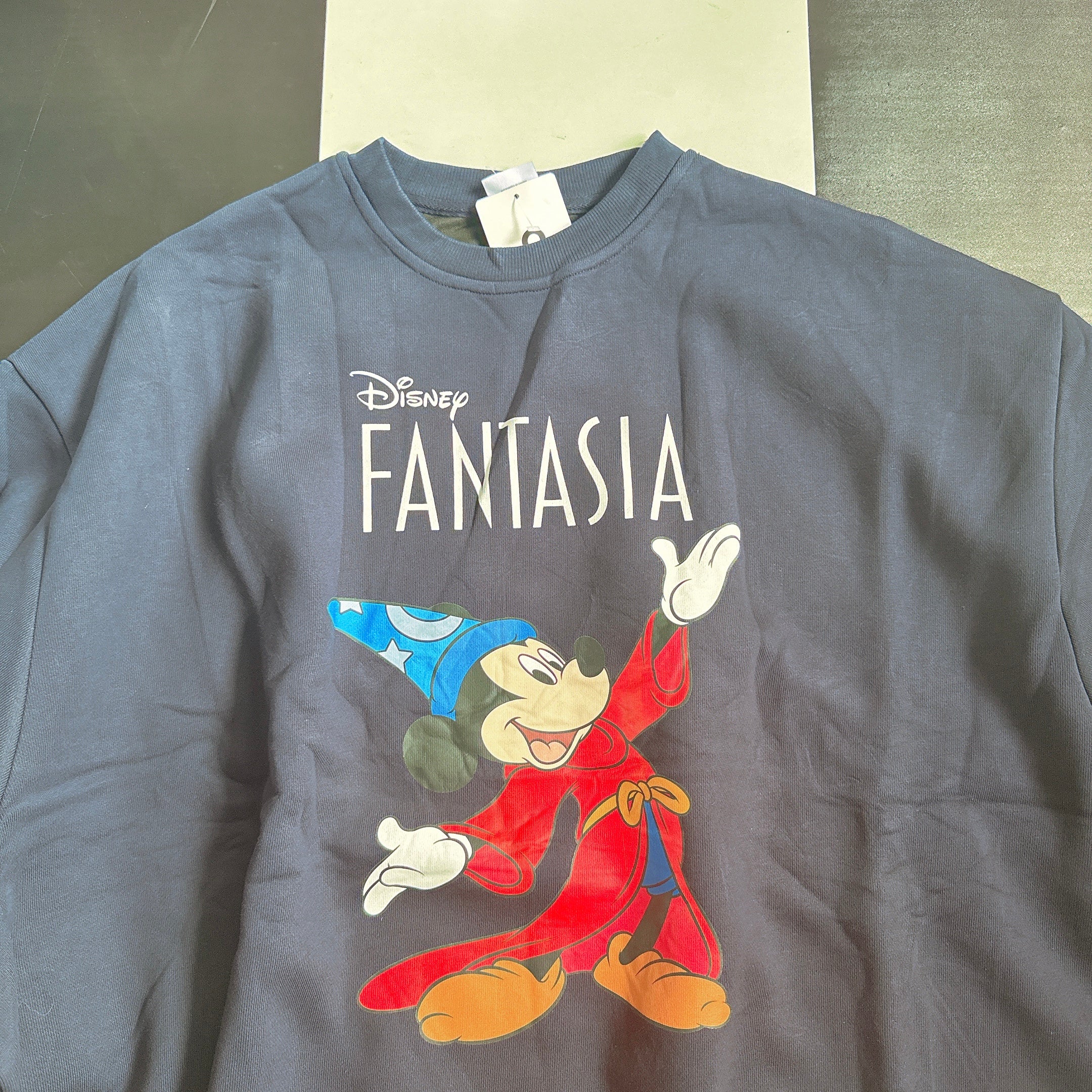 ※予約※ 2色 FANTASIAミッキースウェット 10月下旬~11月上旬ごろのお届け予定