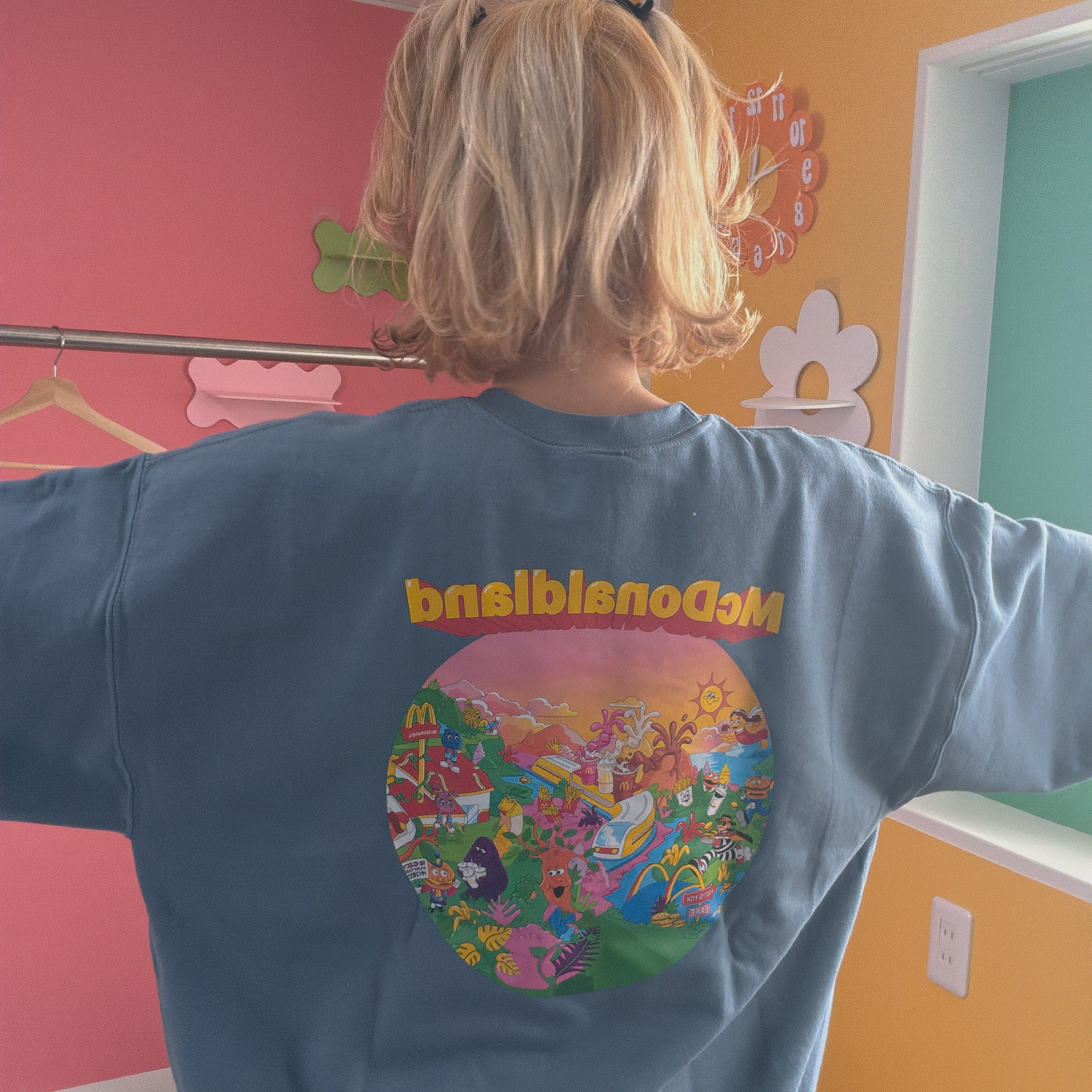 即納 2色 マクドナルドUSセレクト プリントスウェット 4〜5営業日で出荷予定