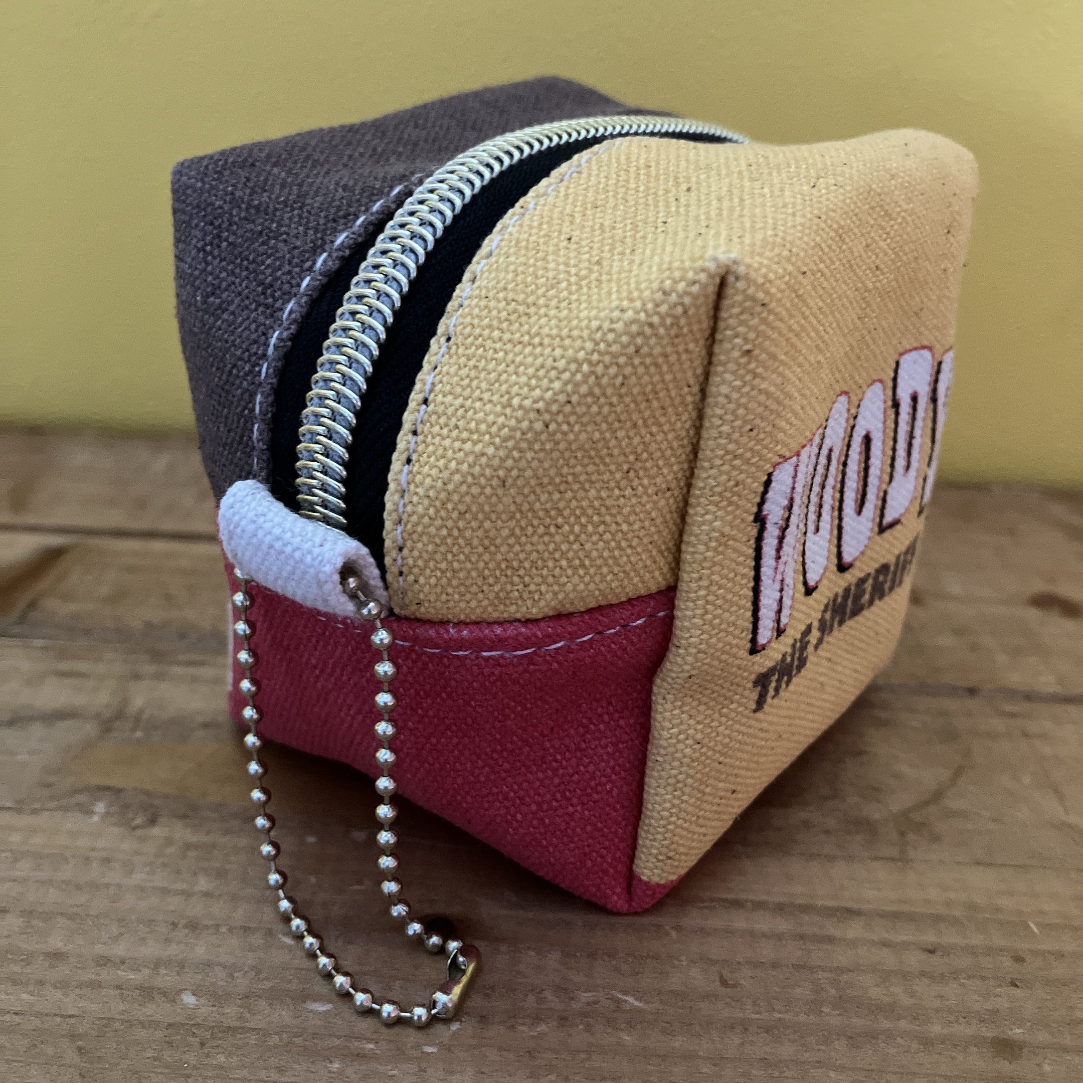 ※Reservation※ Two types: Woody & Buzz cube pouches. Delivery by August.