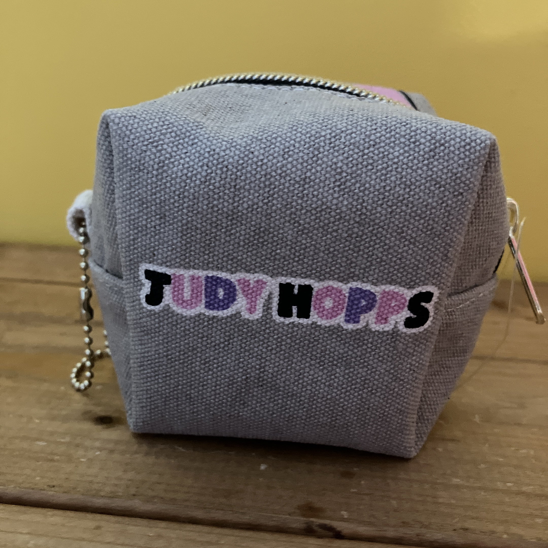 *Pre-order* 2 types: Judy & Nick Cube Pouch - Delivery by end of August