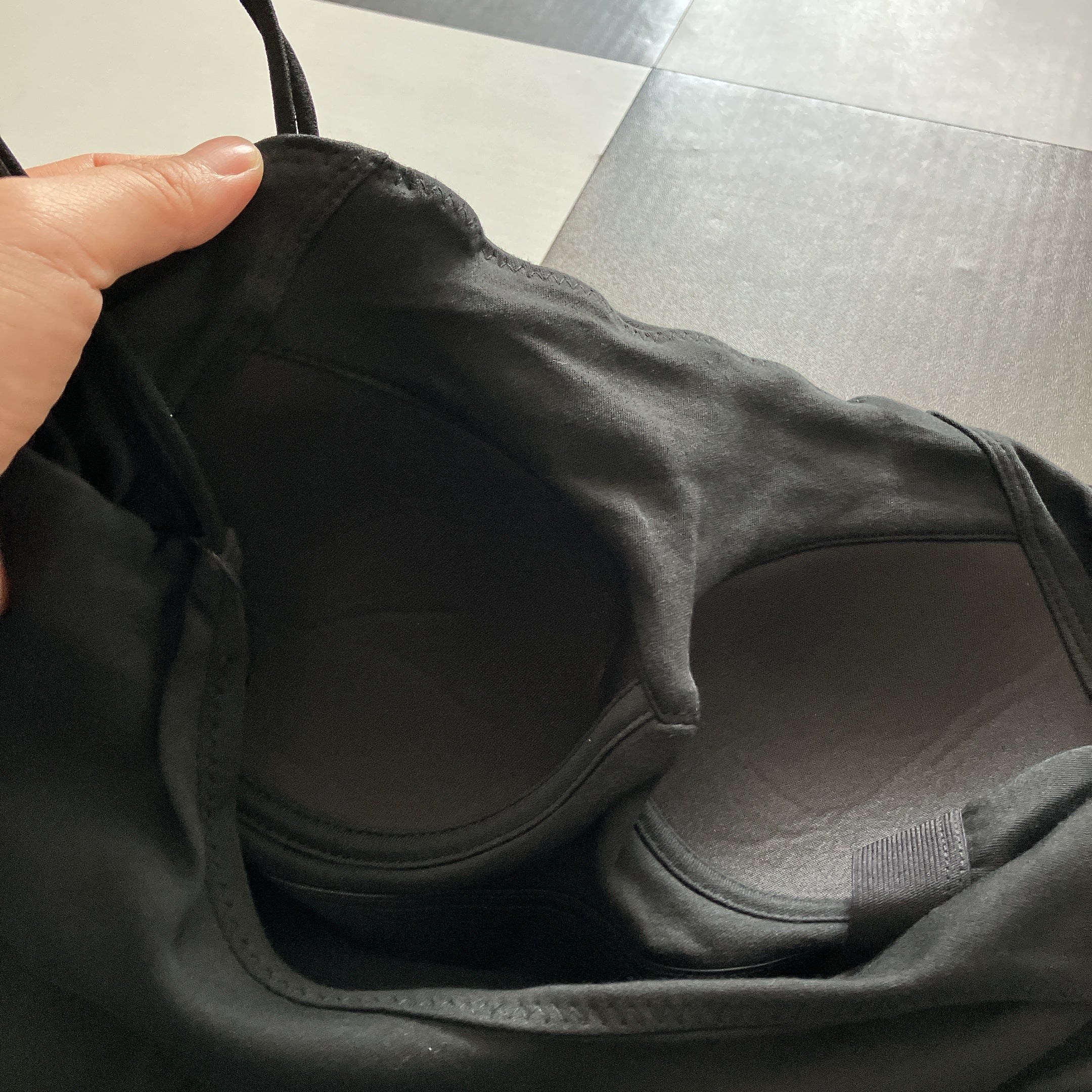 *Reservations with an upper limit* Double Strap Camisole with Built-in Bra - Scheduled for shipment by the end of August