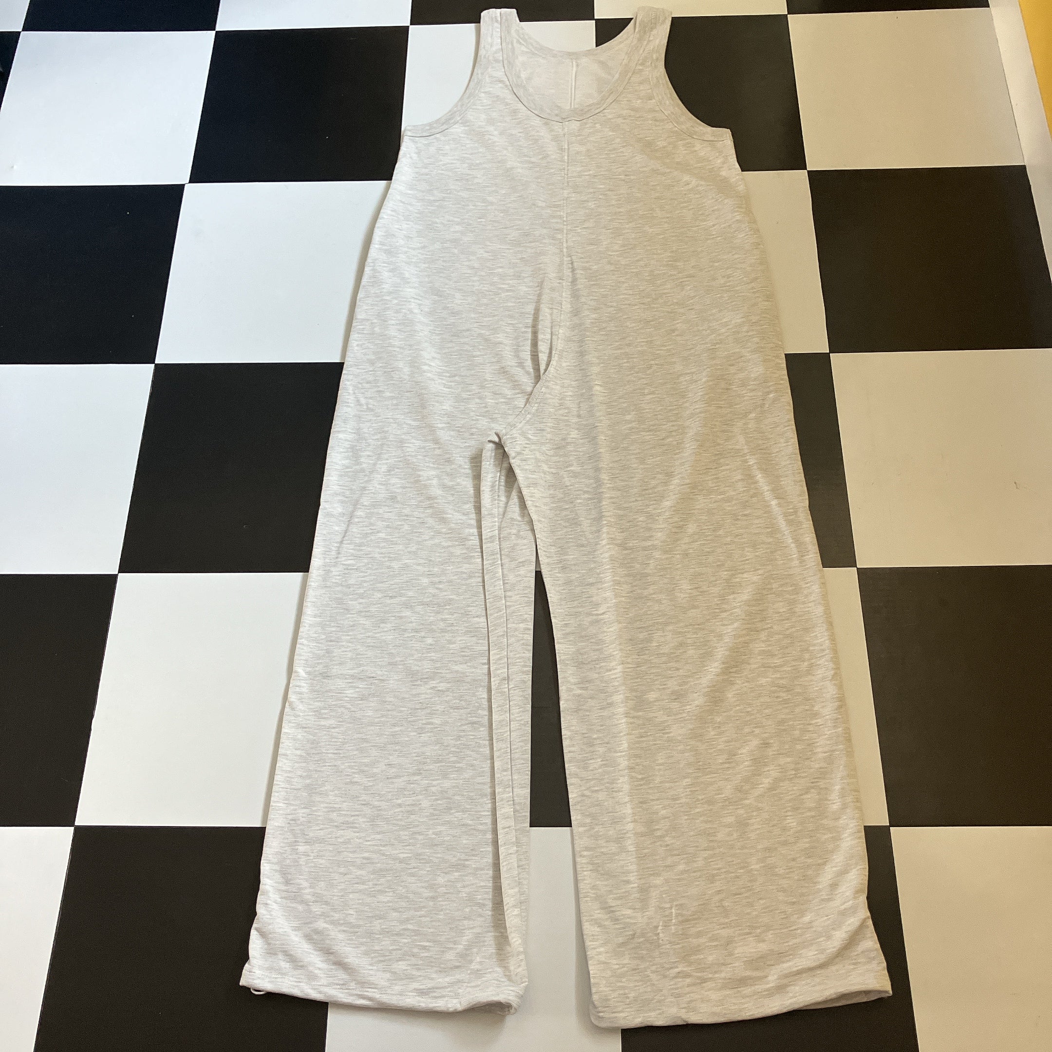 *Reservation with limited quantity* Sleeveless Sweat All-in-One (2 colors) - Scheduled to ship in August