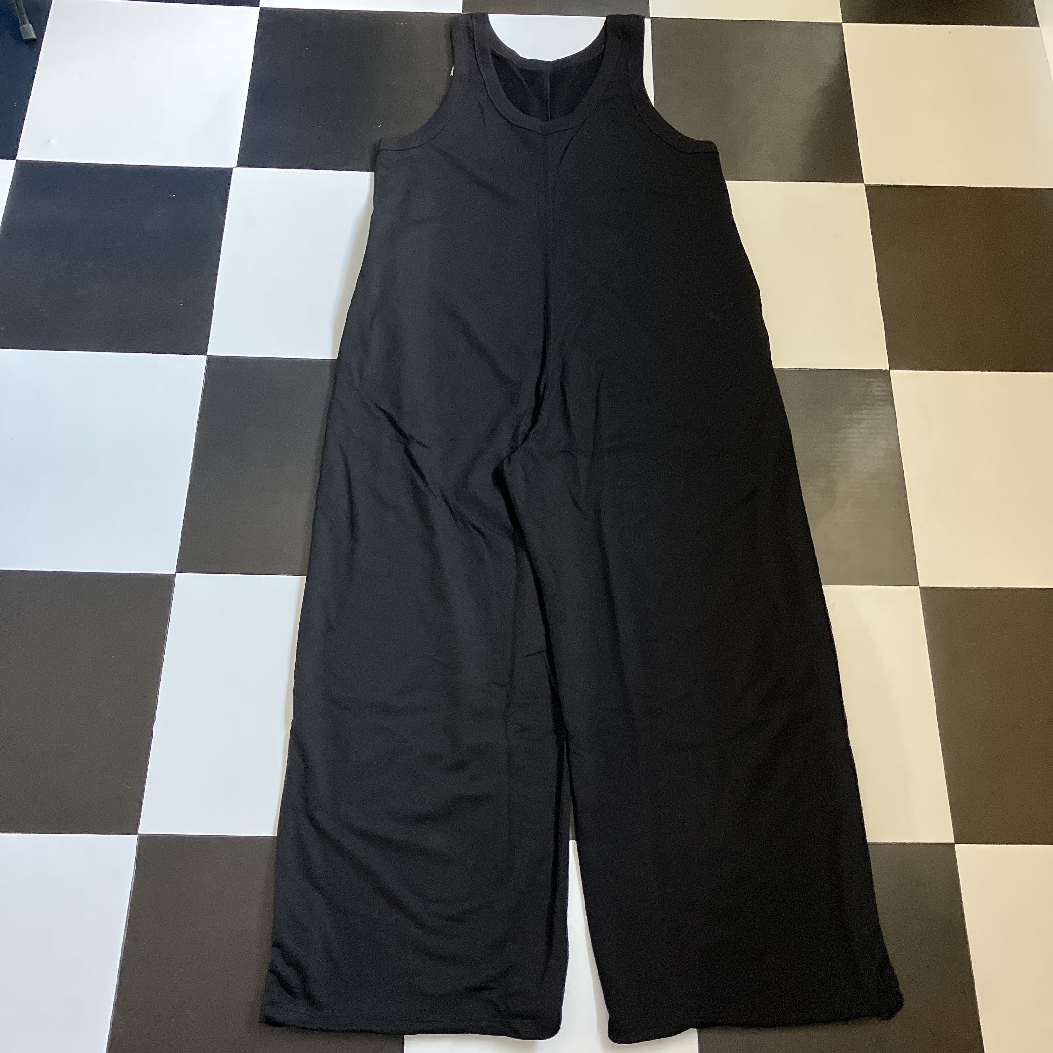 *Reservation with limited quantity* Sleeveless Sweat All-in-One (2 colors) - Scheduled to ship in August