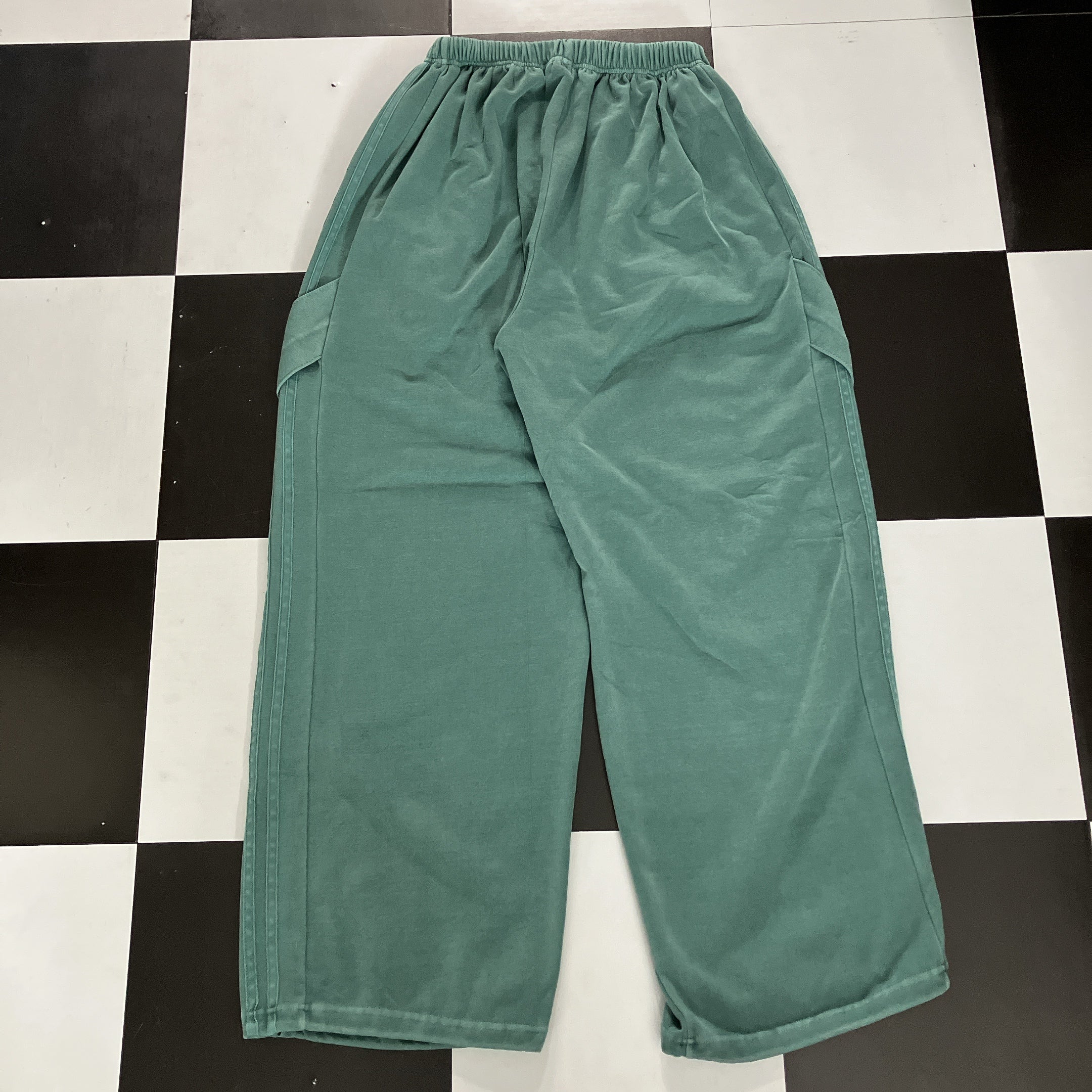 *Reservation* Sideline Pigment Green Wide Pants - Scheduled for shipment in August