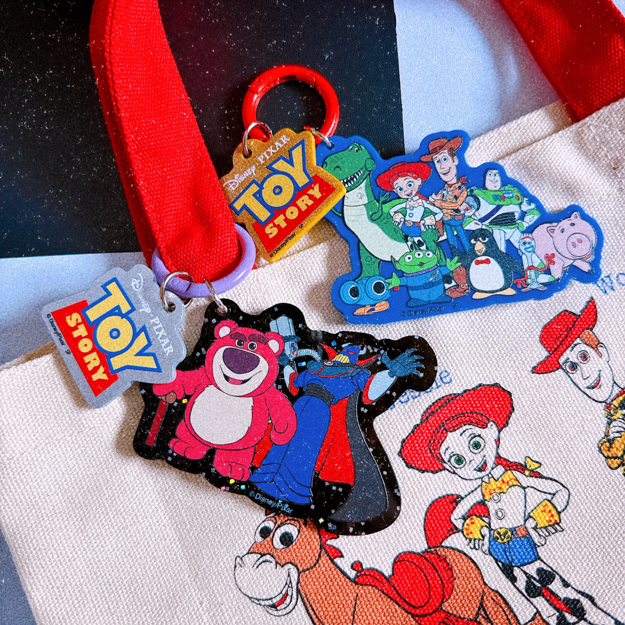 予備在庫のみ再販 2種類 トイストーリーシリーズ⭐︎2連アクリルキーホルダー 8月中の出荷予定