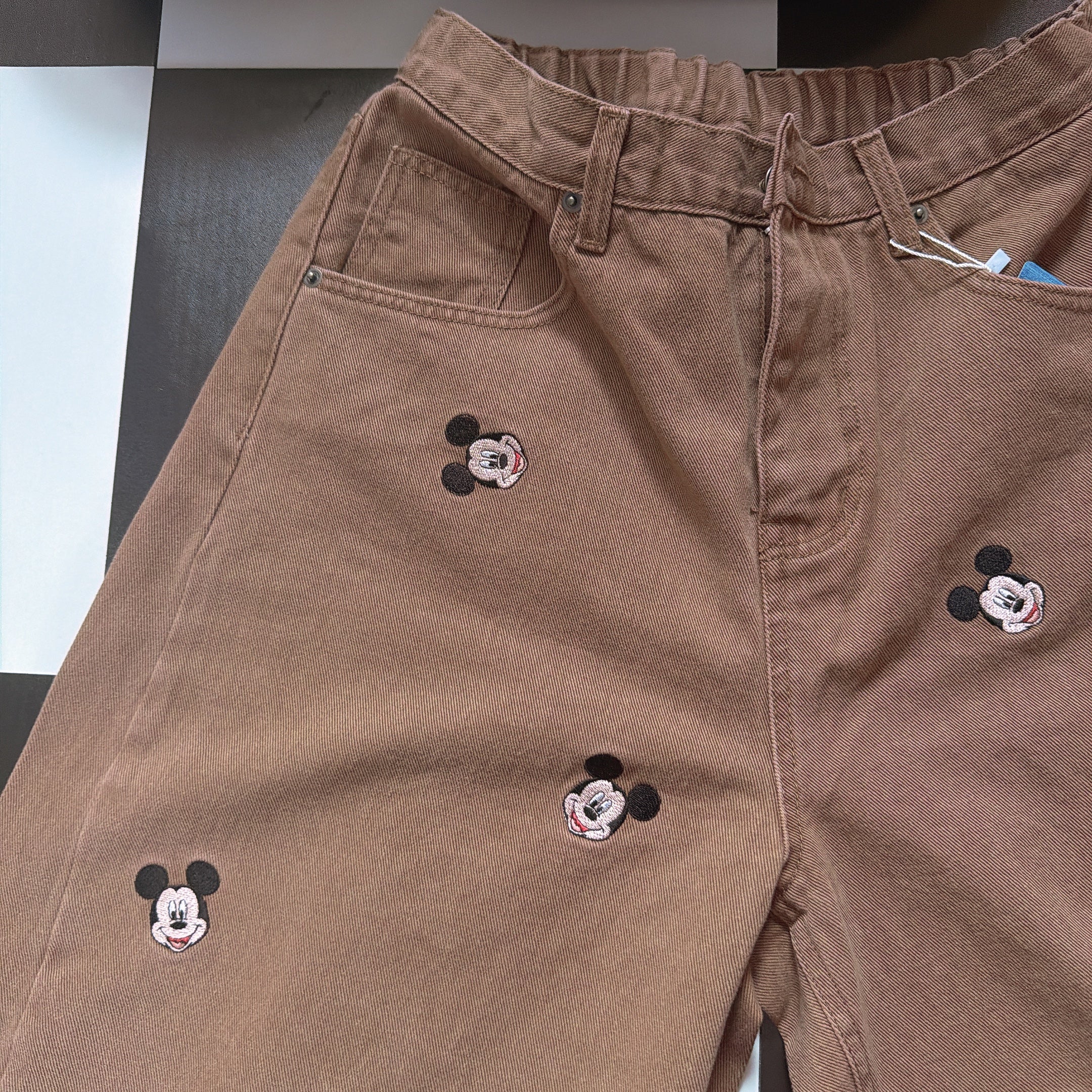 ※新色予約※ ミッキー刺繍ピグメントデニム 11月下旬ごろの出荷予定