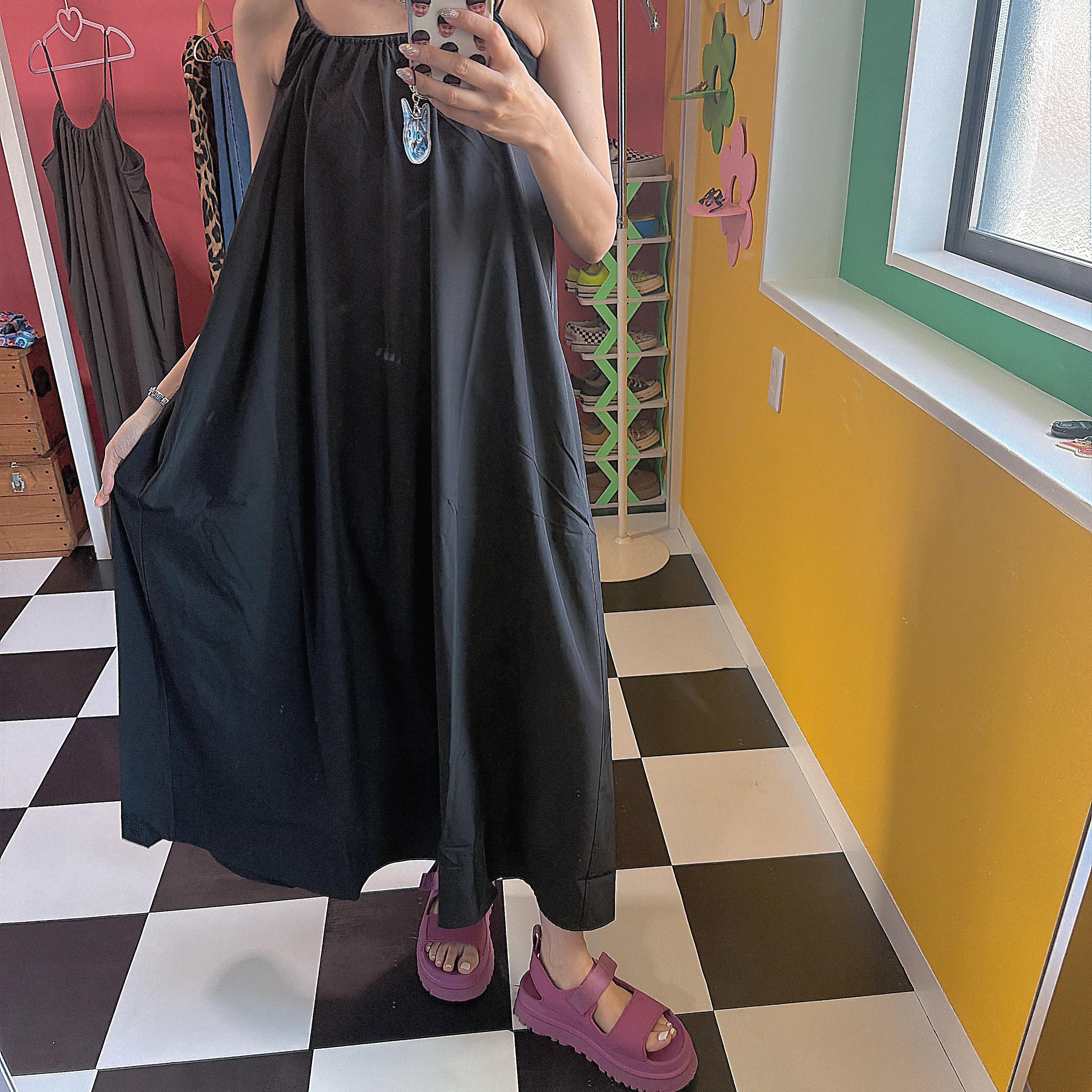 *Pre-order with limited quantity* Two-color amphibious UV-cut camisole dress. Shipping scheduled for August.