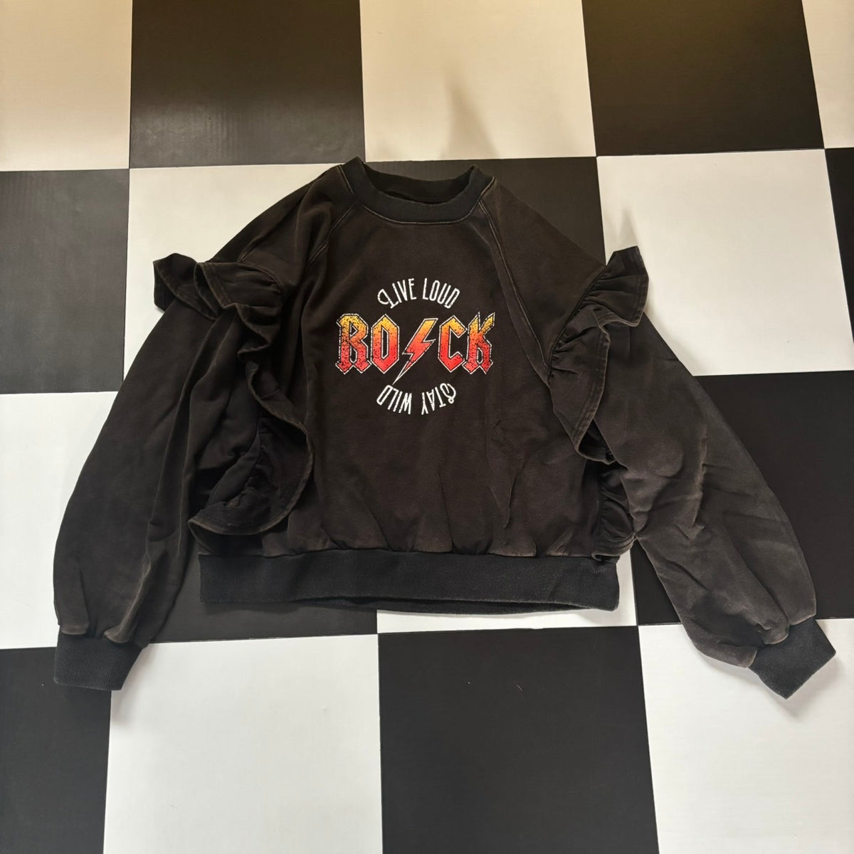 ※予約※ 2色 ROCKロゴ 袖フリル ラグランスウェットプルオーバー 納期目安は商品ページに記載
