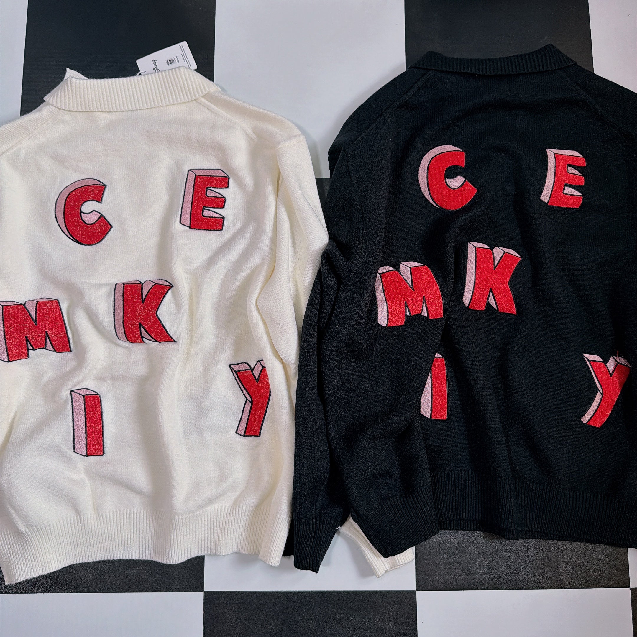 ※予約※2色 ミッキーワッペンニット♡11月下旬ごろのお届け予定