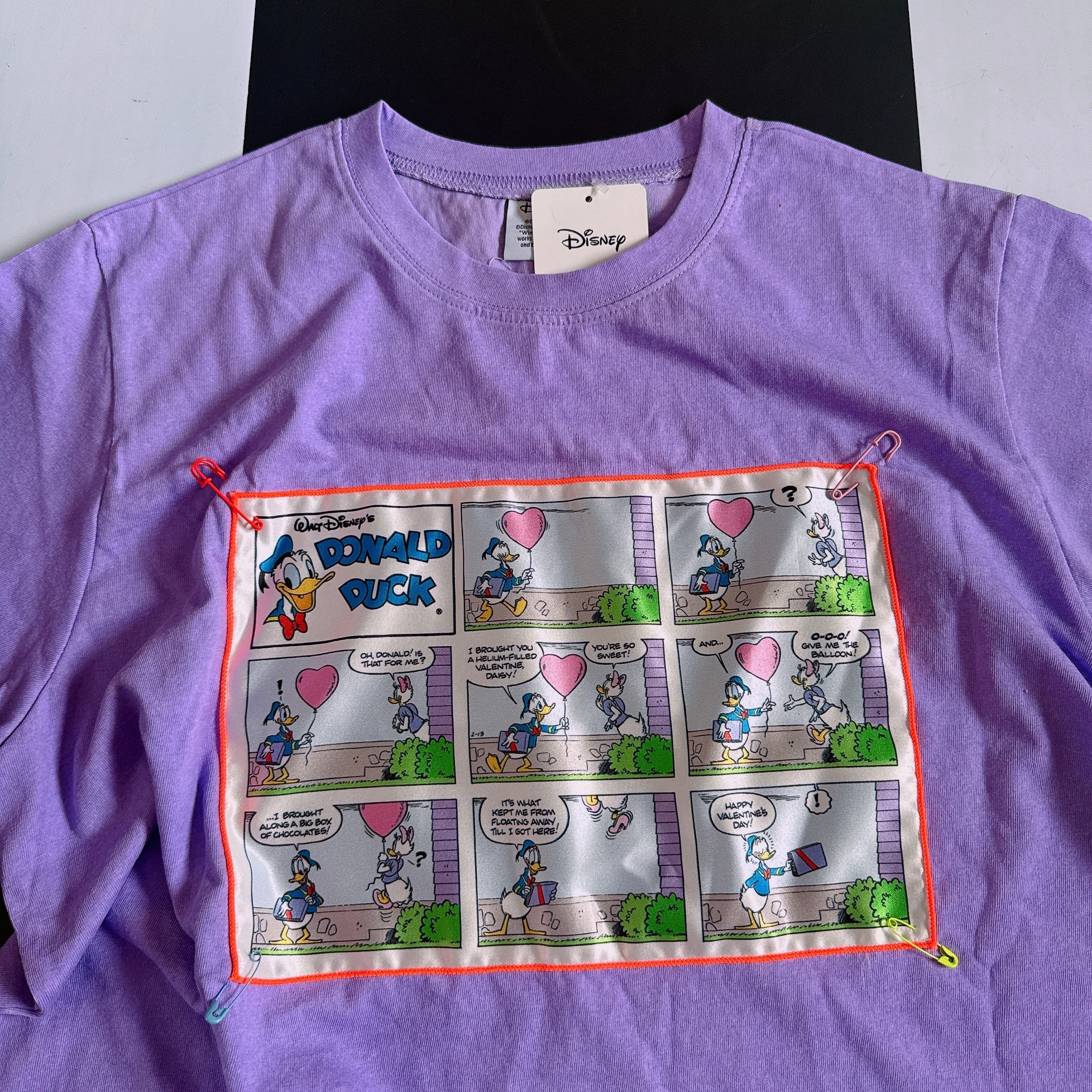 *Pre-order* 2 colors Comic Donald design TEE Scheduled to ship in July