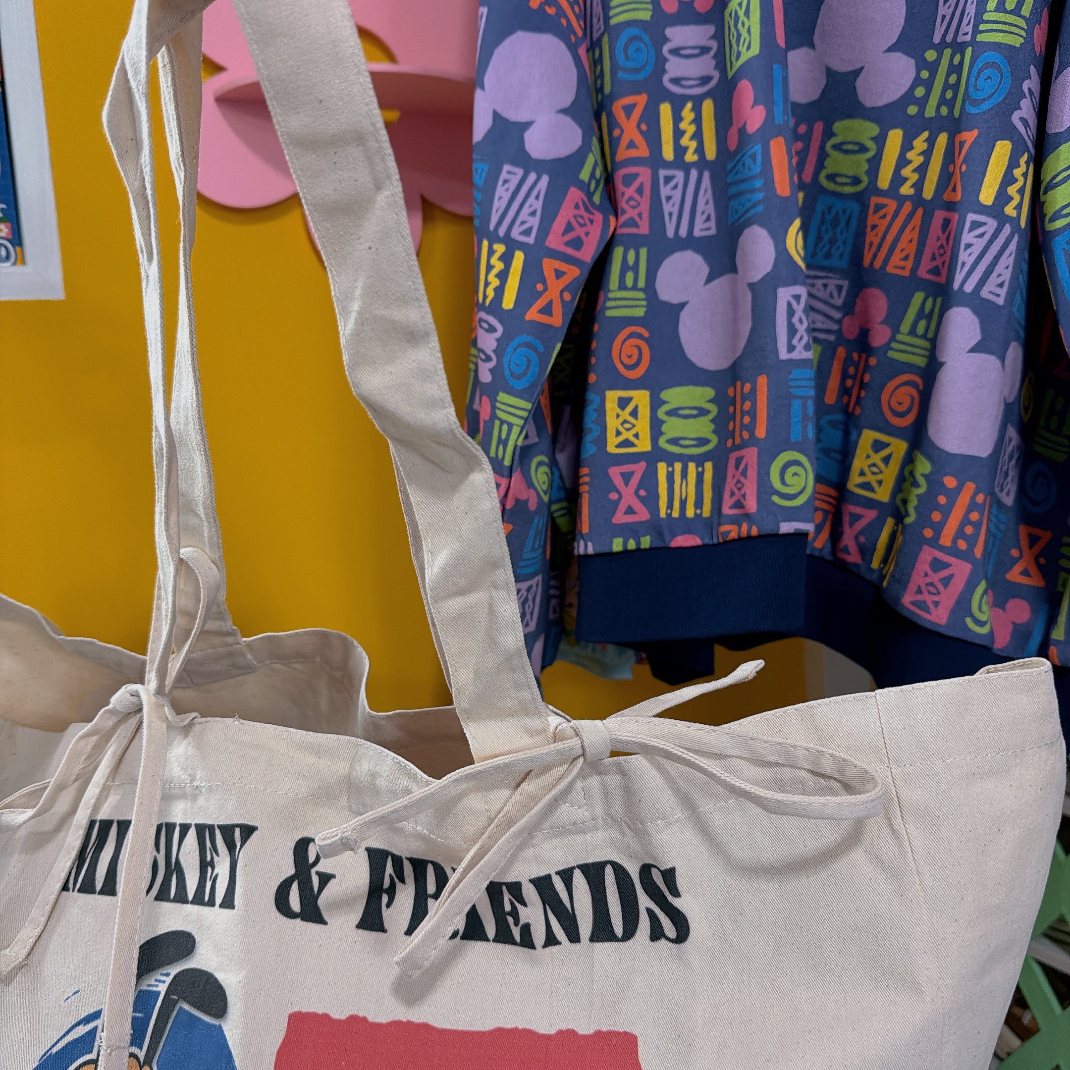 ※予約※ミッキーフレンズビッグトート 11月下旬ごろのお届け予定