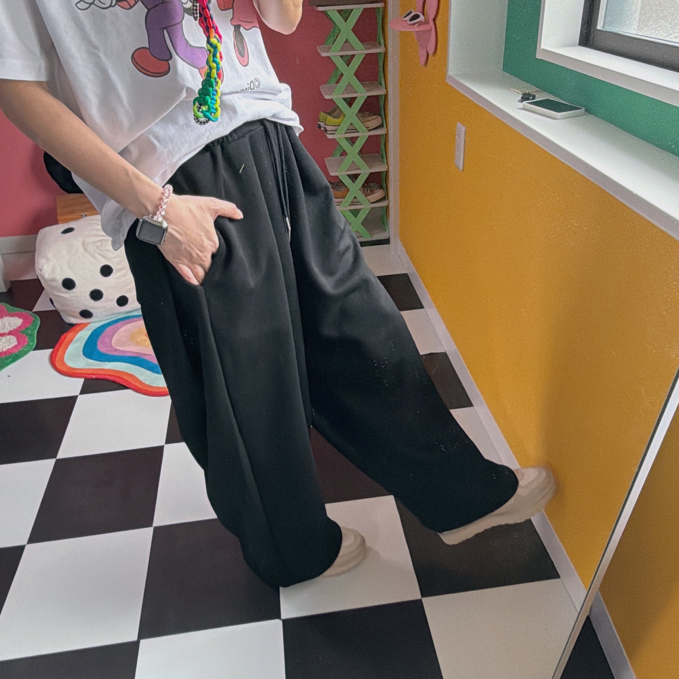 ※予約※2色 タック入りドロストスウェットパンツ 3月下旬の出荷予定