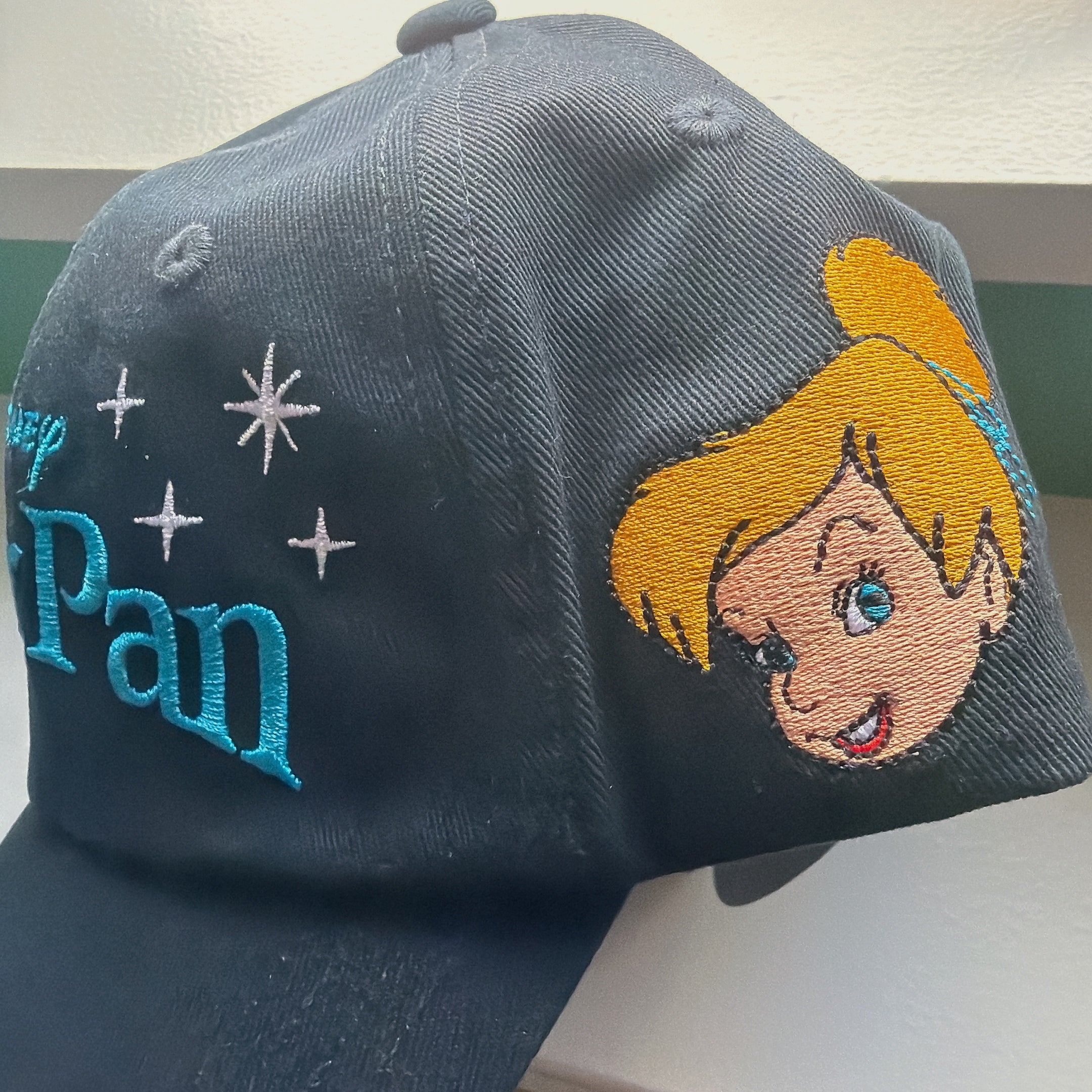 ※予約※ ピーターパン ティンカー・ベル刺繍ロゴキャップ 3月下旬の出荷予定