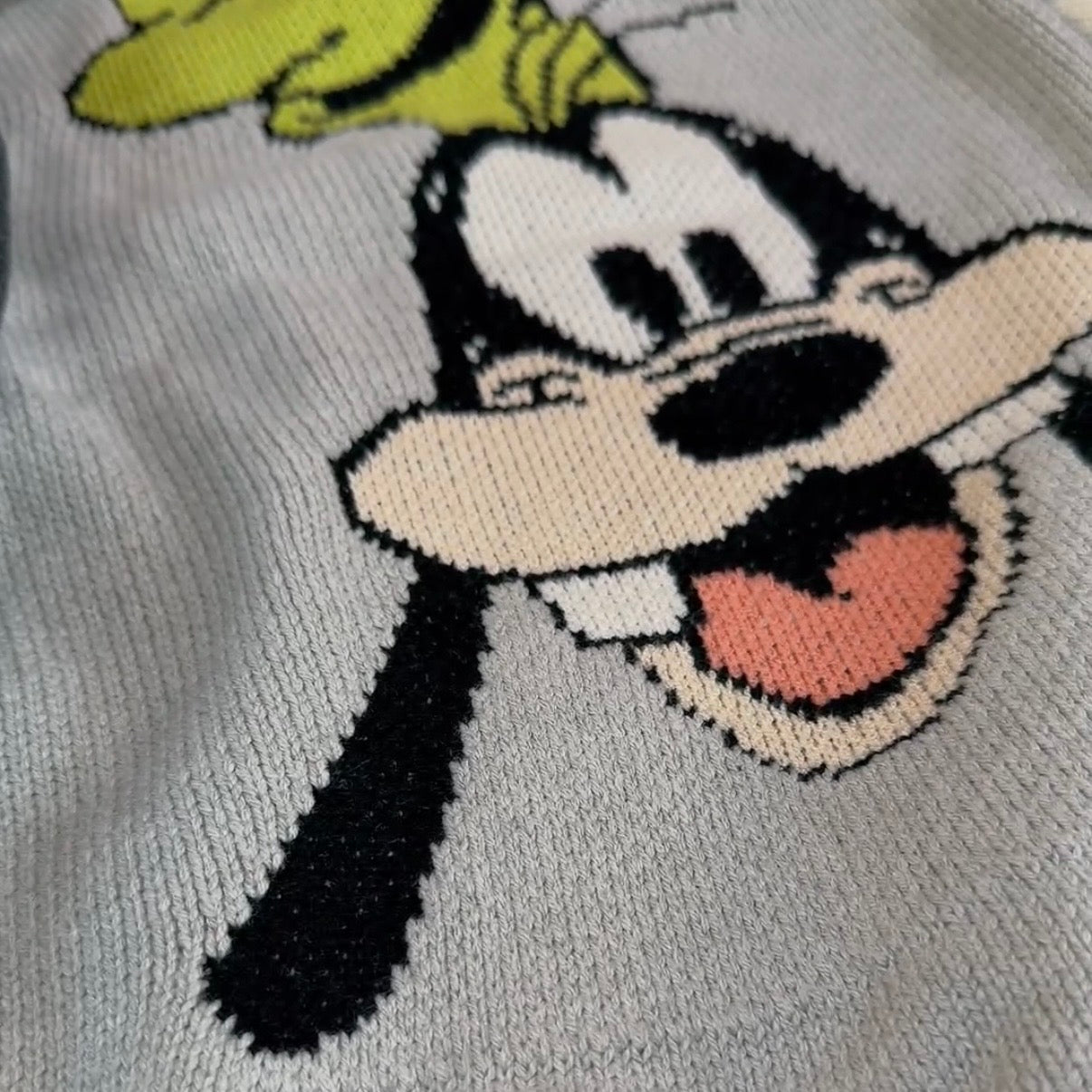 ※予約※再販!2色 グーフィーラインニット 11月下旬〜12月上旬のお届け予定