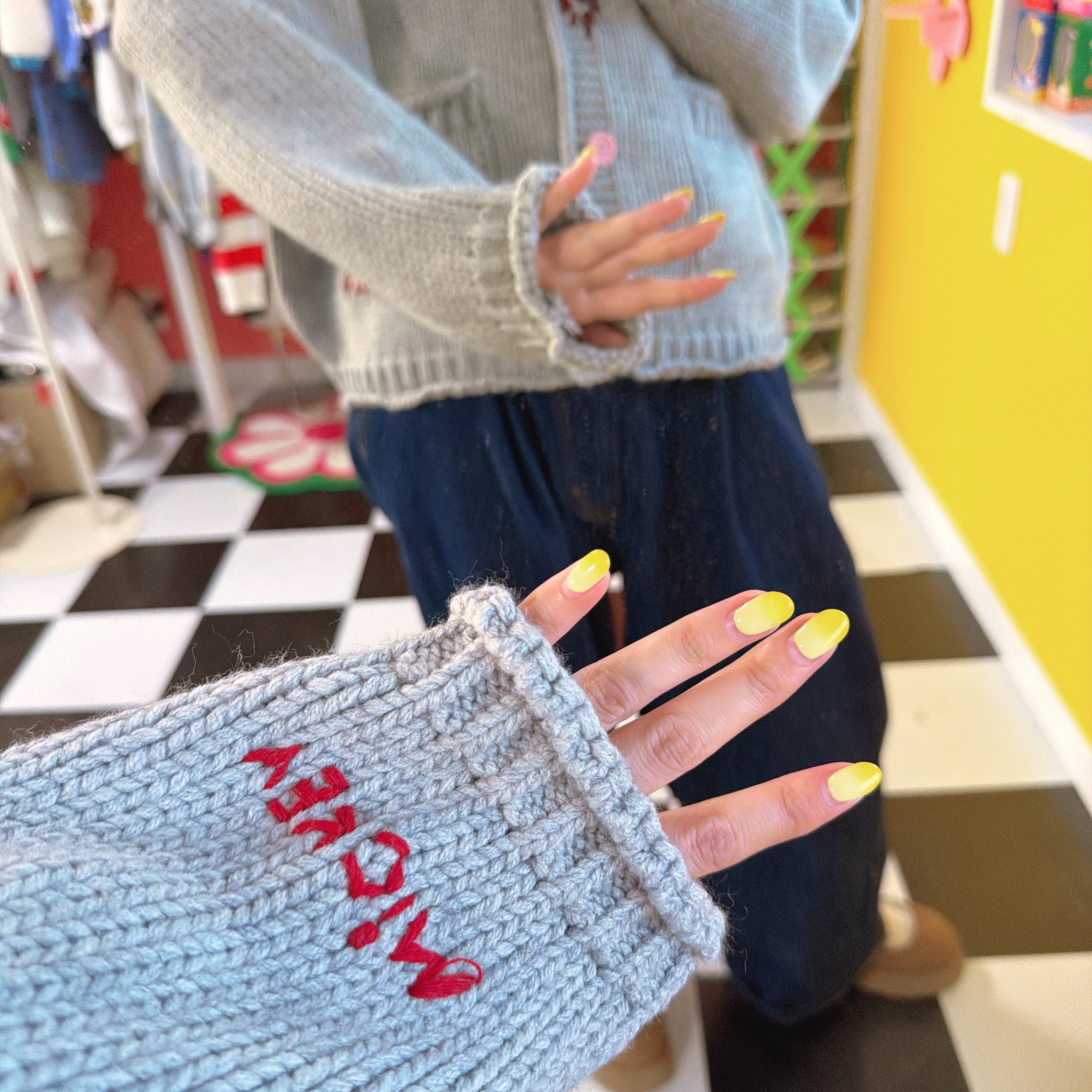 ※予約※2色 ミッキーハンドメイドニット 12月中の出荷予定