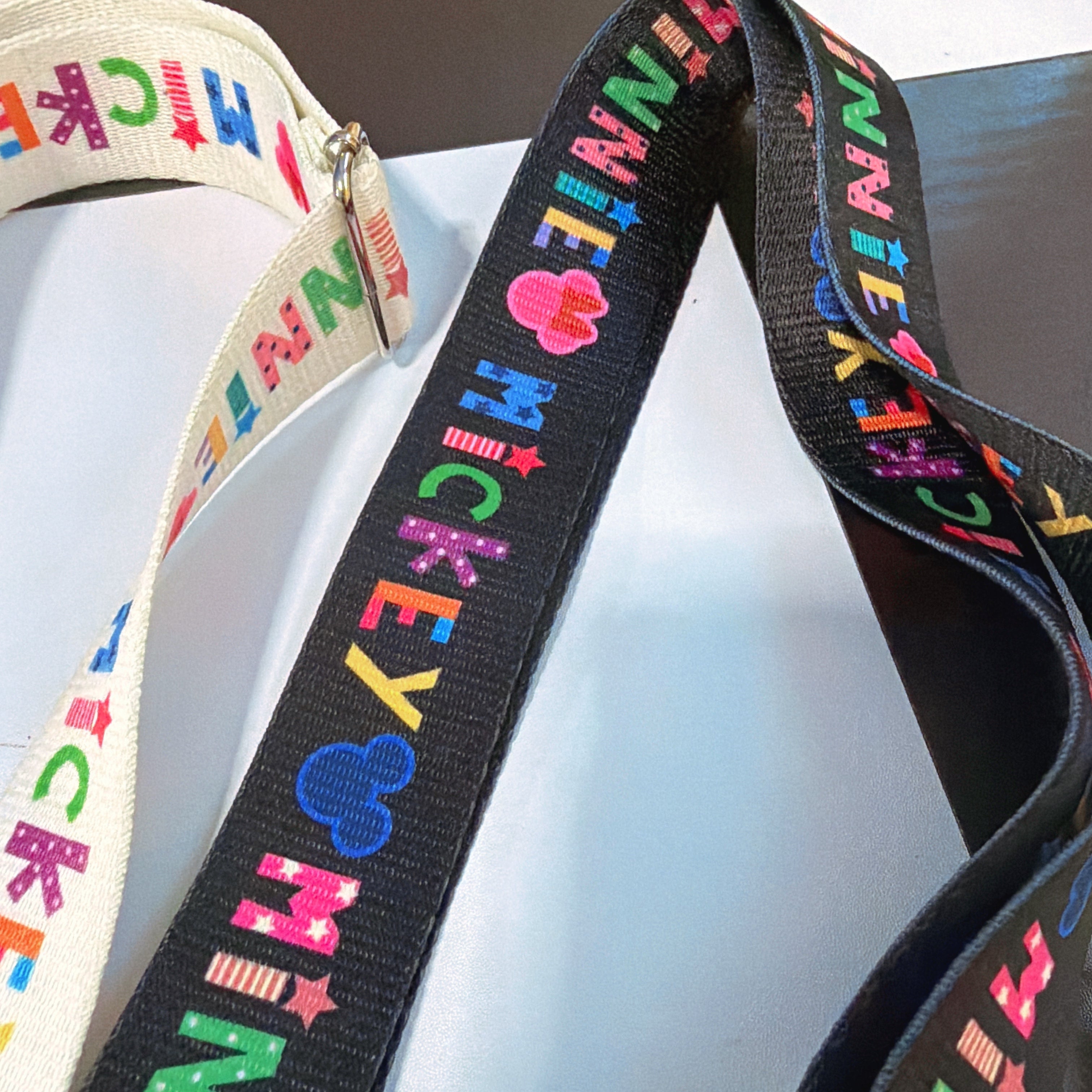 ※予約※2色 ミッキーミニーショルダーストラップ 12月中の出荷予定