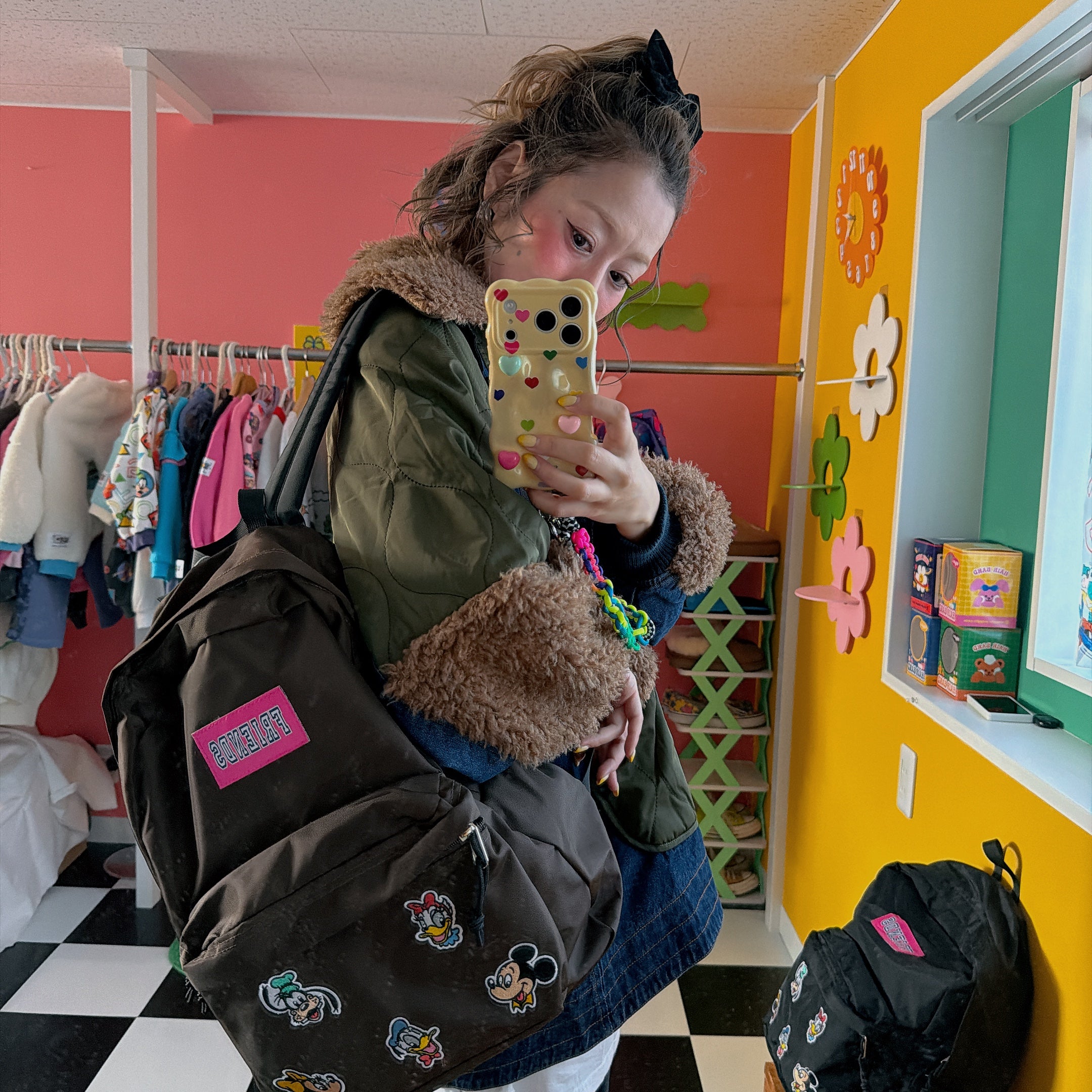 ※予約※2色 ミッキーフレンズワッペンリュック 12月中の出荷予定