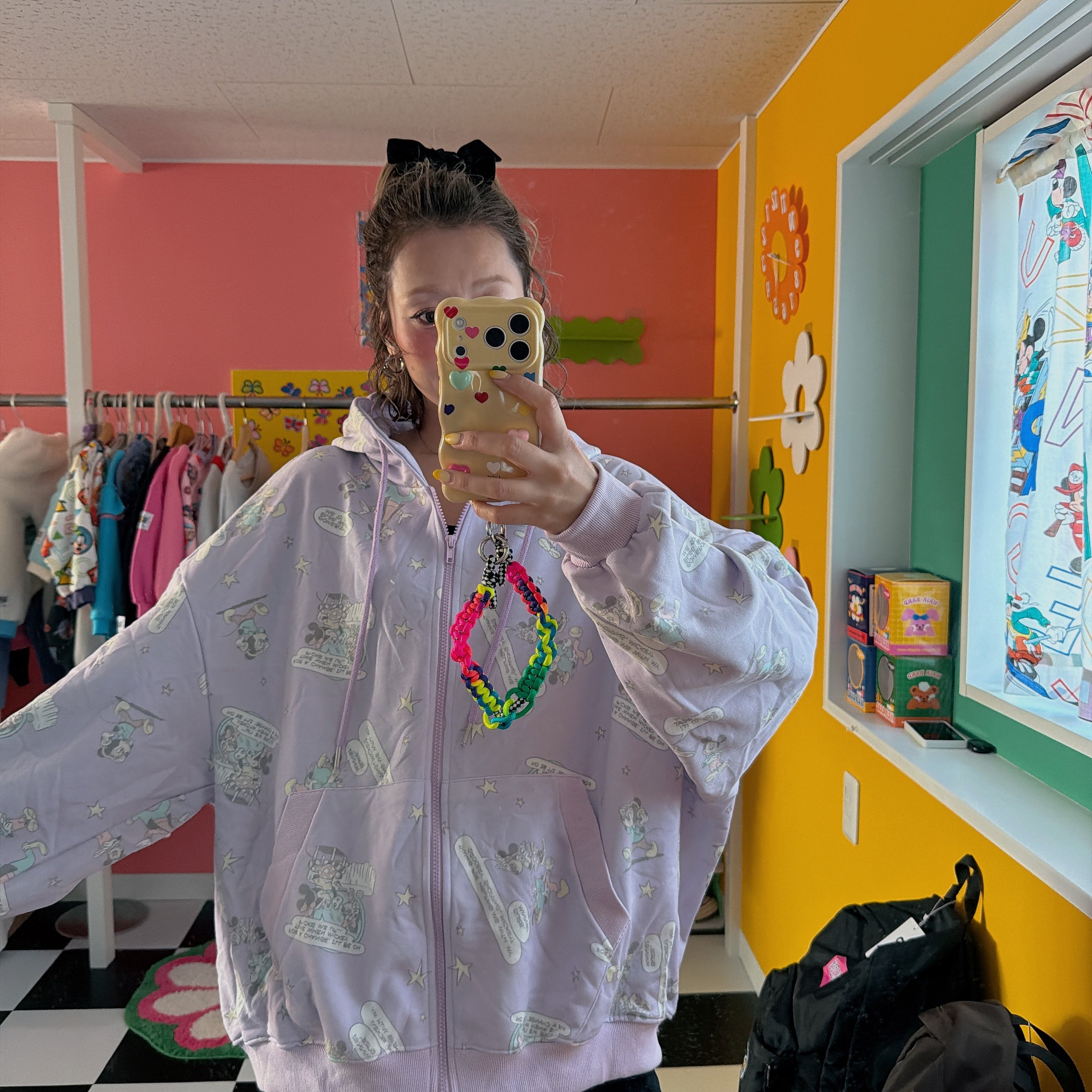 ※予約※2色 レトロミッキーフレンズジップアップパーカー 12月中の出荷予定