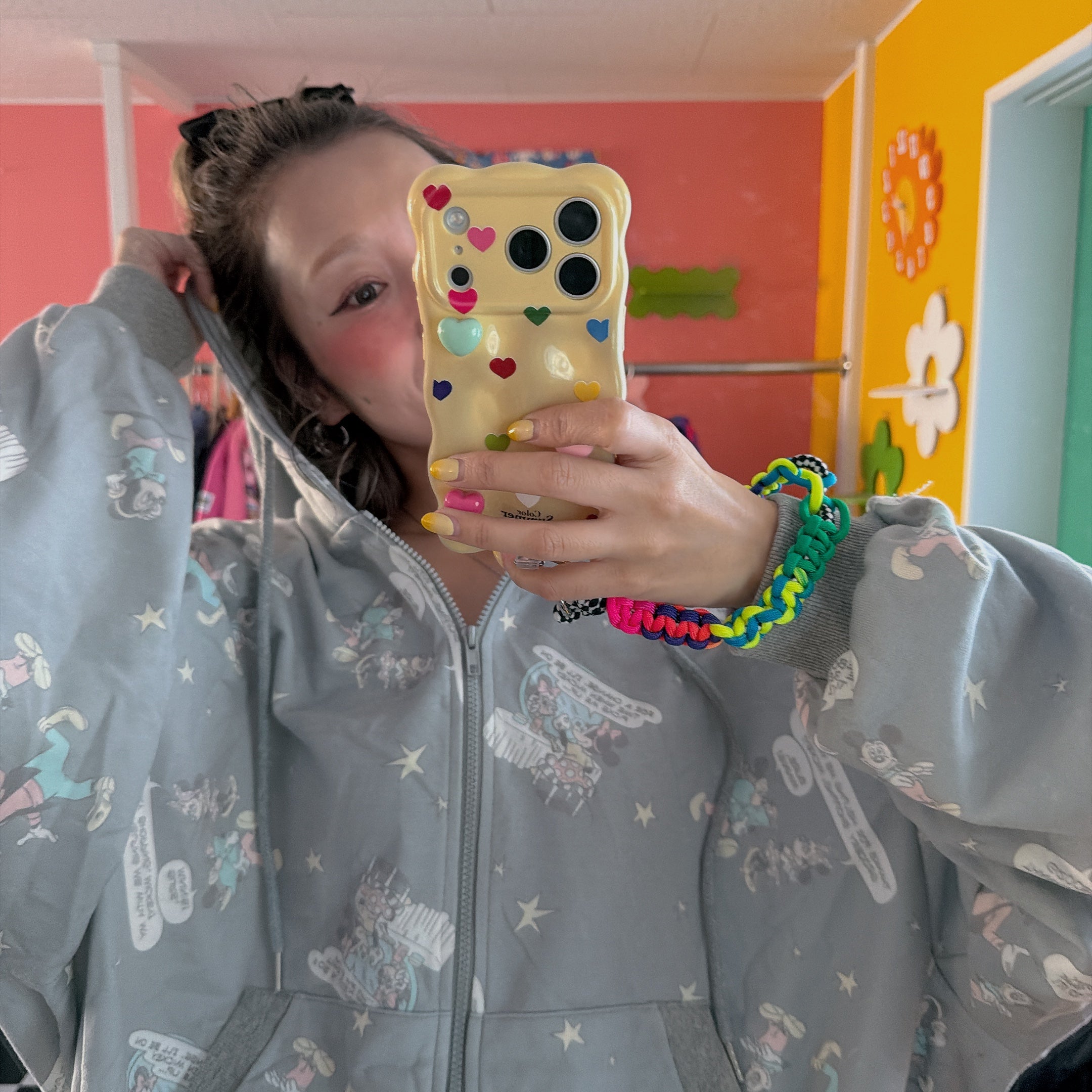 ※予約※2色 レトロミッキーフレンズジップアップパーカー 12月中の出荷予定