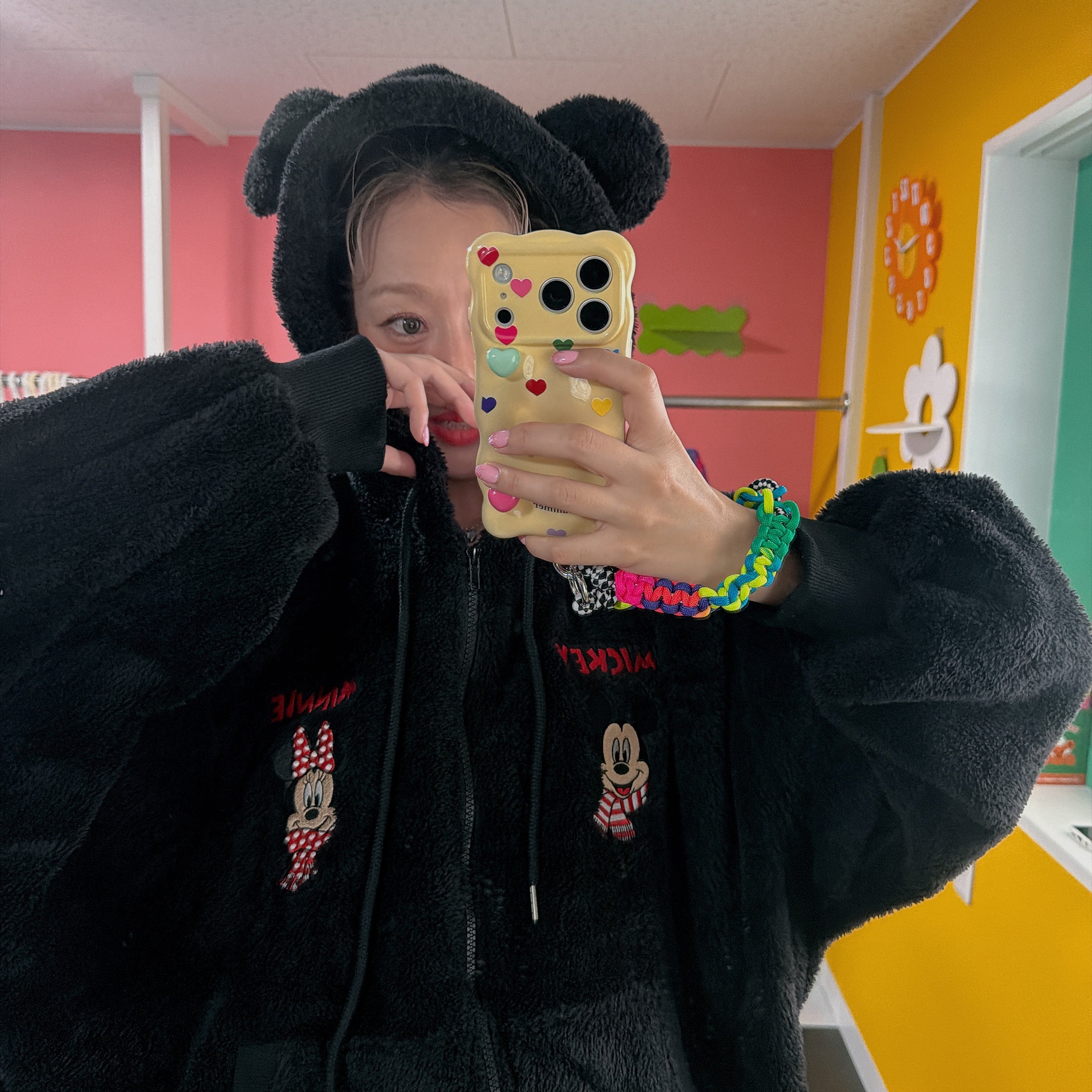 ※予約※2色⭐︎シーズナル限定⭐︎ミッキーミニー刺繍耳付きボアパーカー 12月下旬〜1月上旬お届け予定