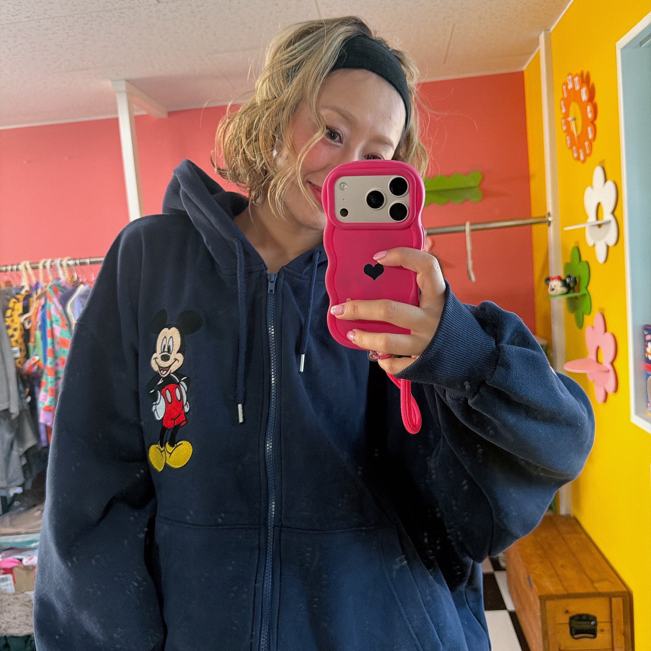 ※予約※ 新色 ミッキーミニーランダム刺繍パーカー 1月中の出荷予定