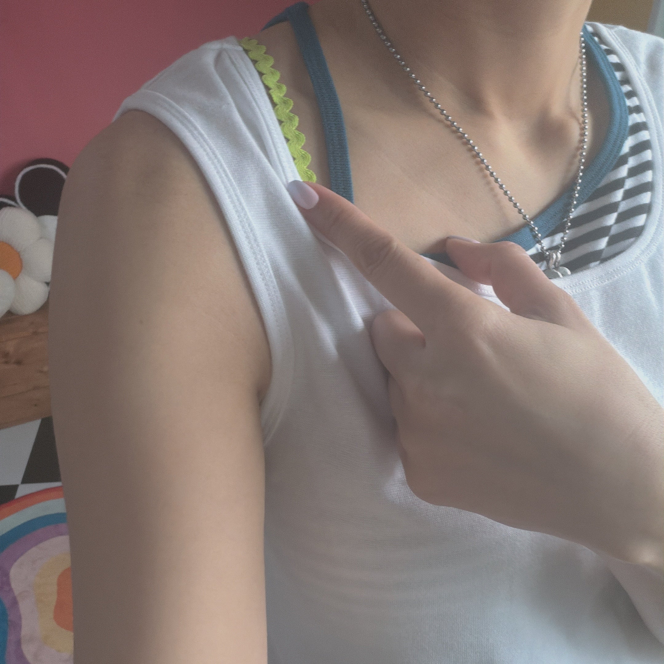 *Reservation* Two-tone Asymmetrical Shoulder Tank Top with Built-in Bra - Scheduled for shipment by end of May