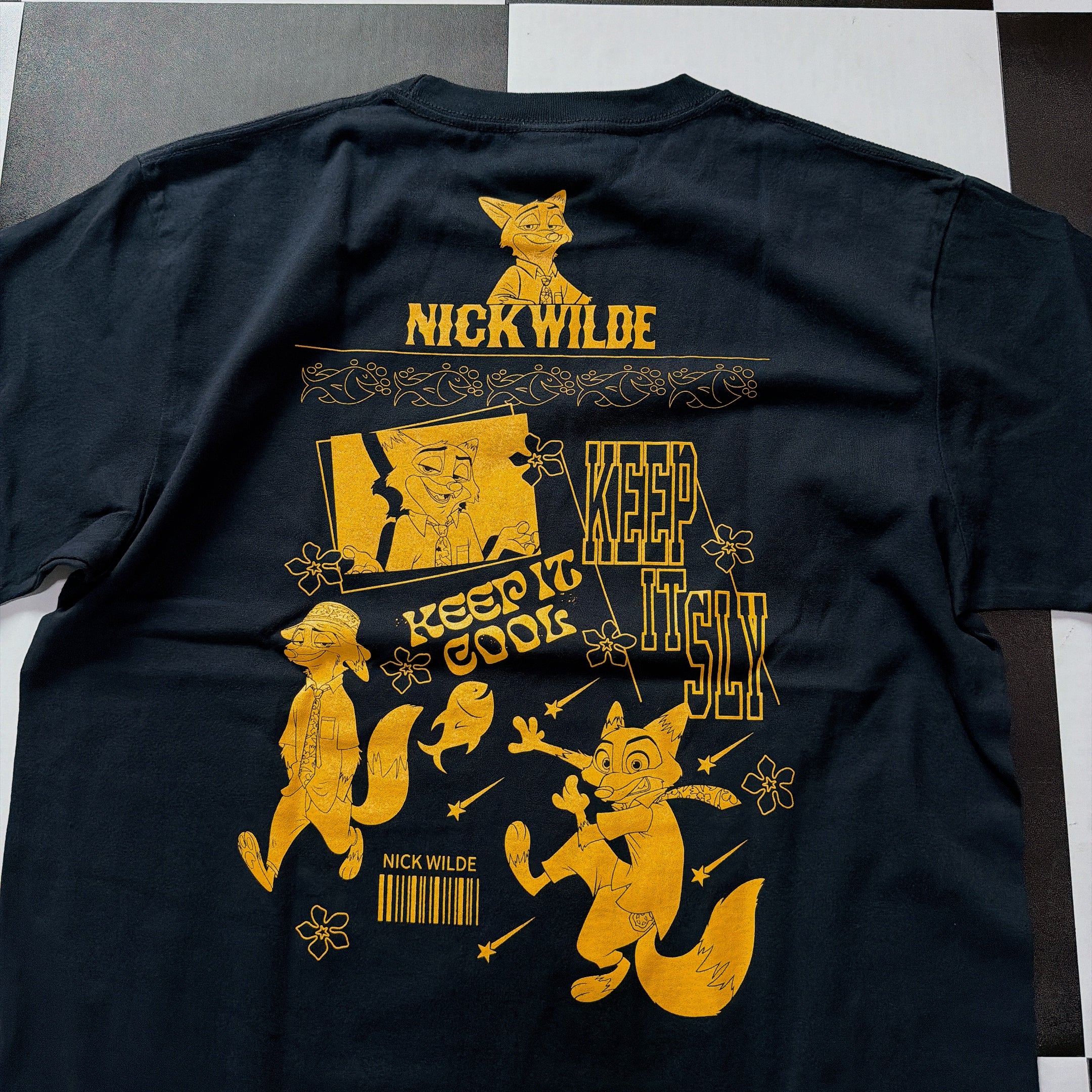 *Pre-order* 5 types of DISNEY NOSTALGICA T-shirts scheduled for shipment in June