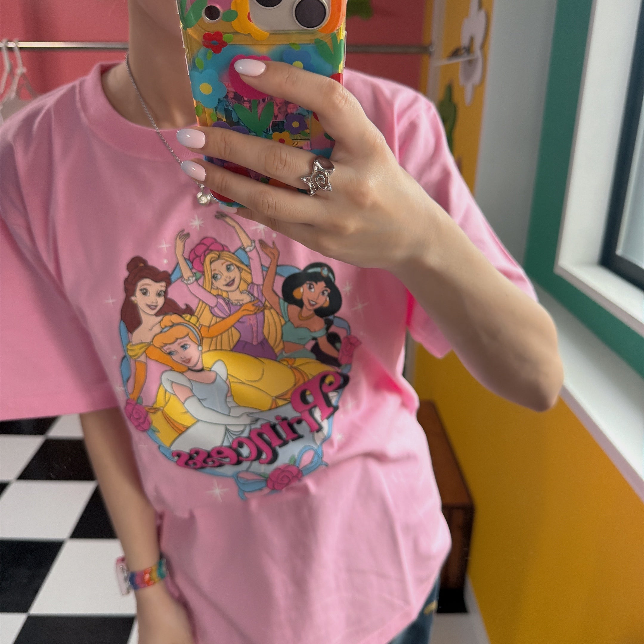 *Pre-order* 5 types of DISNEY NOSTALGICA T-shirts scheduled for shipment in June