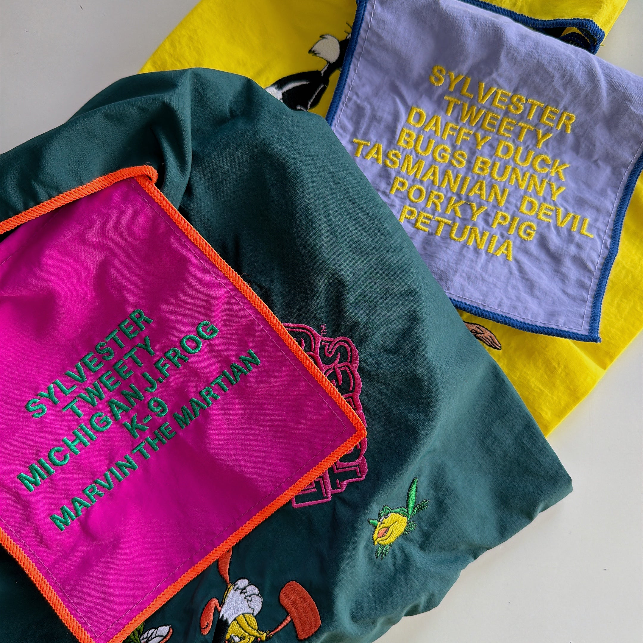 *Reservation* 2 Types Looney Tunes NOSTALGICA Embroidered Eco Bag - Shipping Scheduled for August