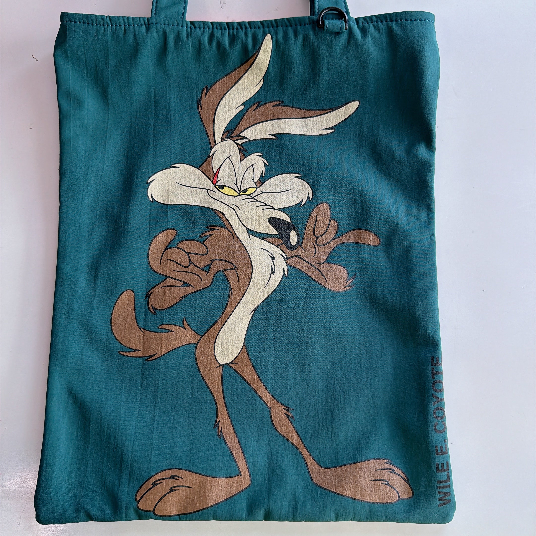 *Pre-order* 8 Types Looney Tunes NOSTALGICA Bi-color Bag - Scheduled for shipment in August