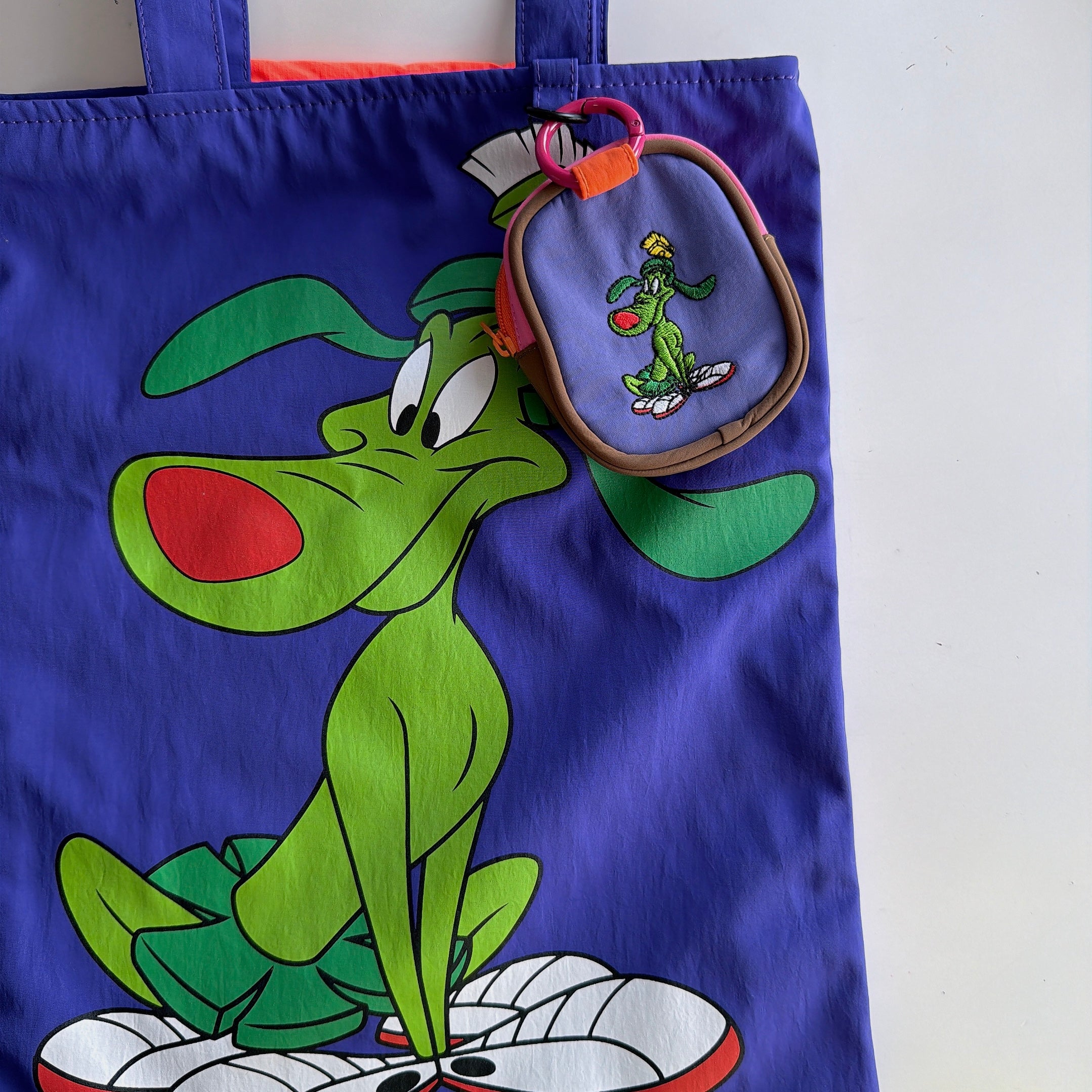 *Pre-order* 8 Types Looney Tunes NOSTALGICA Bi-color Bag - Scheduled for shipment in August