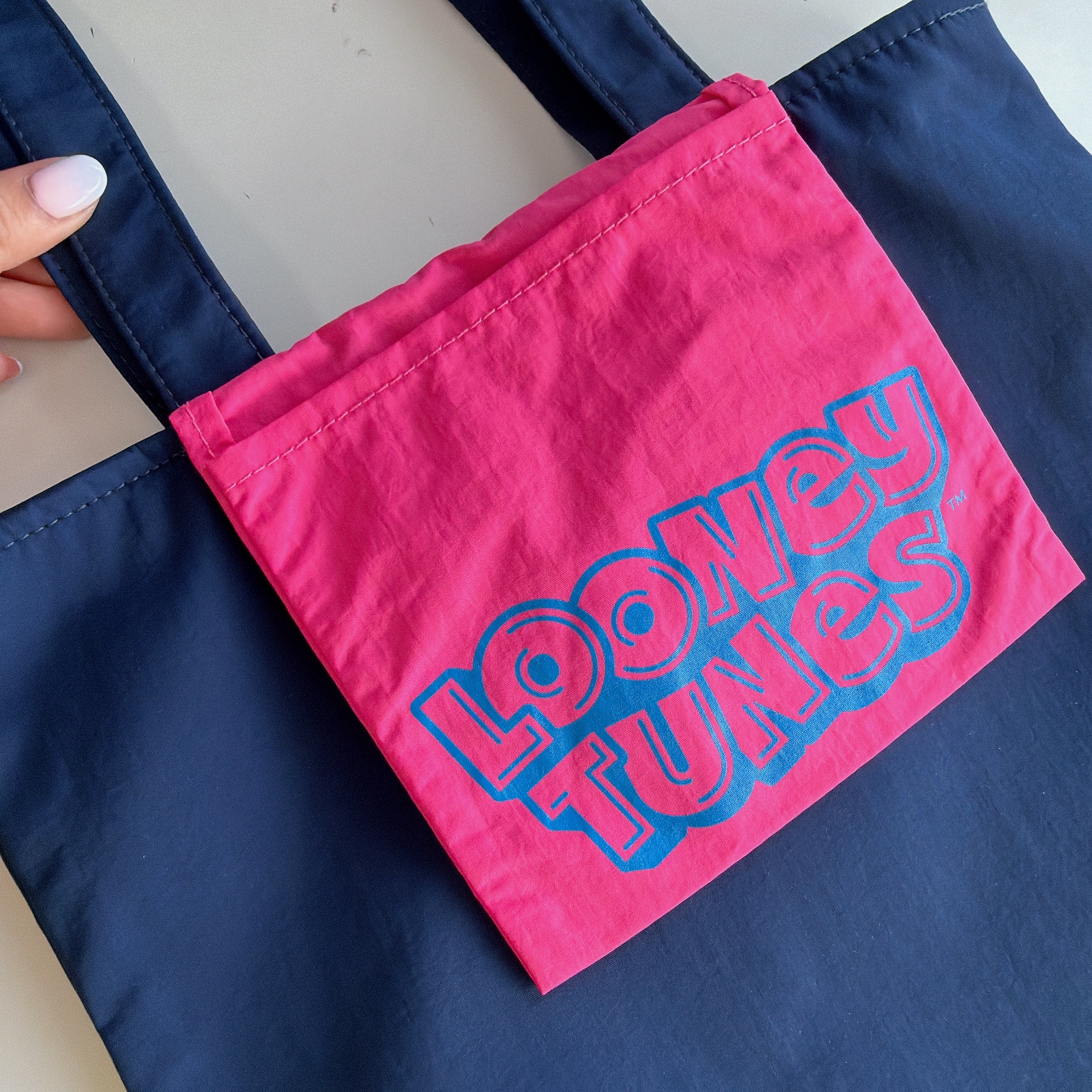 *Pre-order* 8 Types Looney Tunes NOSTALGICA Bi-color Bag - Scheduled for shipment in August