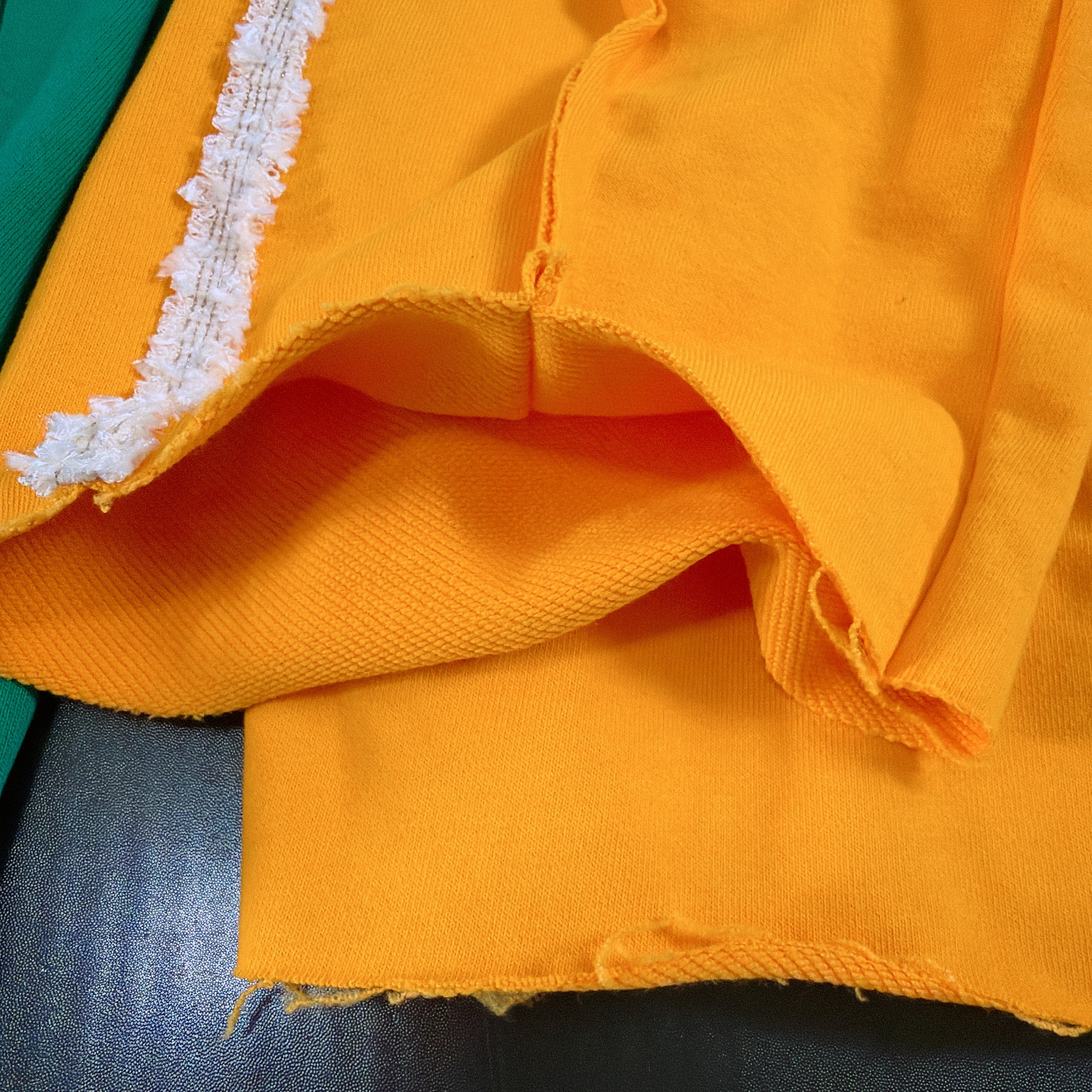 ※予約※2色 裾ダメージレーストラックカラーパンツ 2月上旬ごろ出荷予定