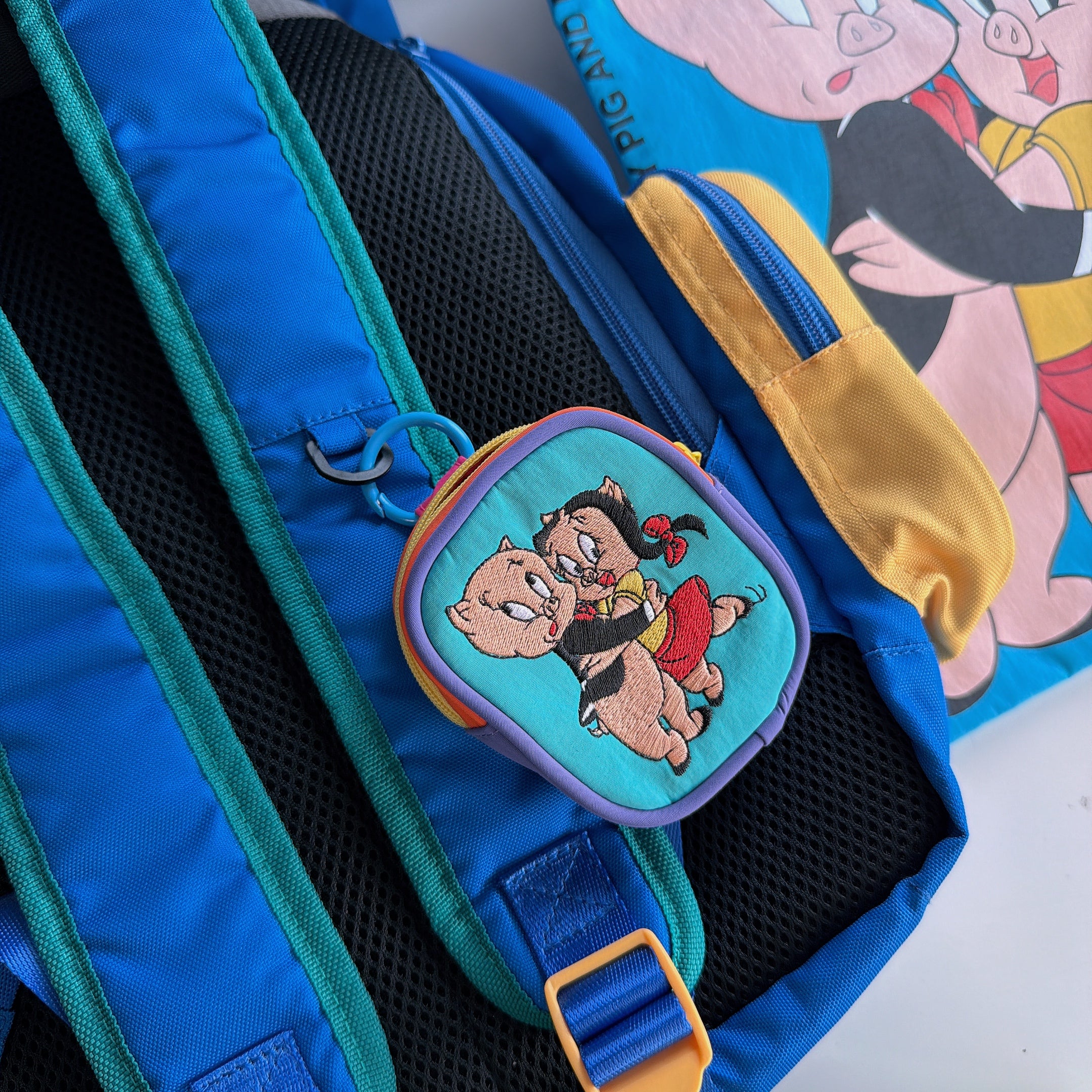 *Reservation* 2 Types Looney Tunes NOSTALGICA Carabiner Pouch - Shipping scheduled for August