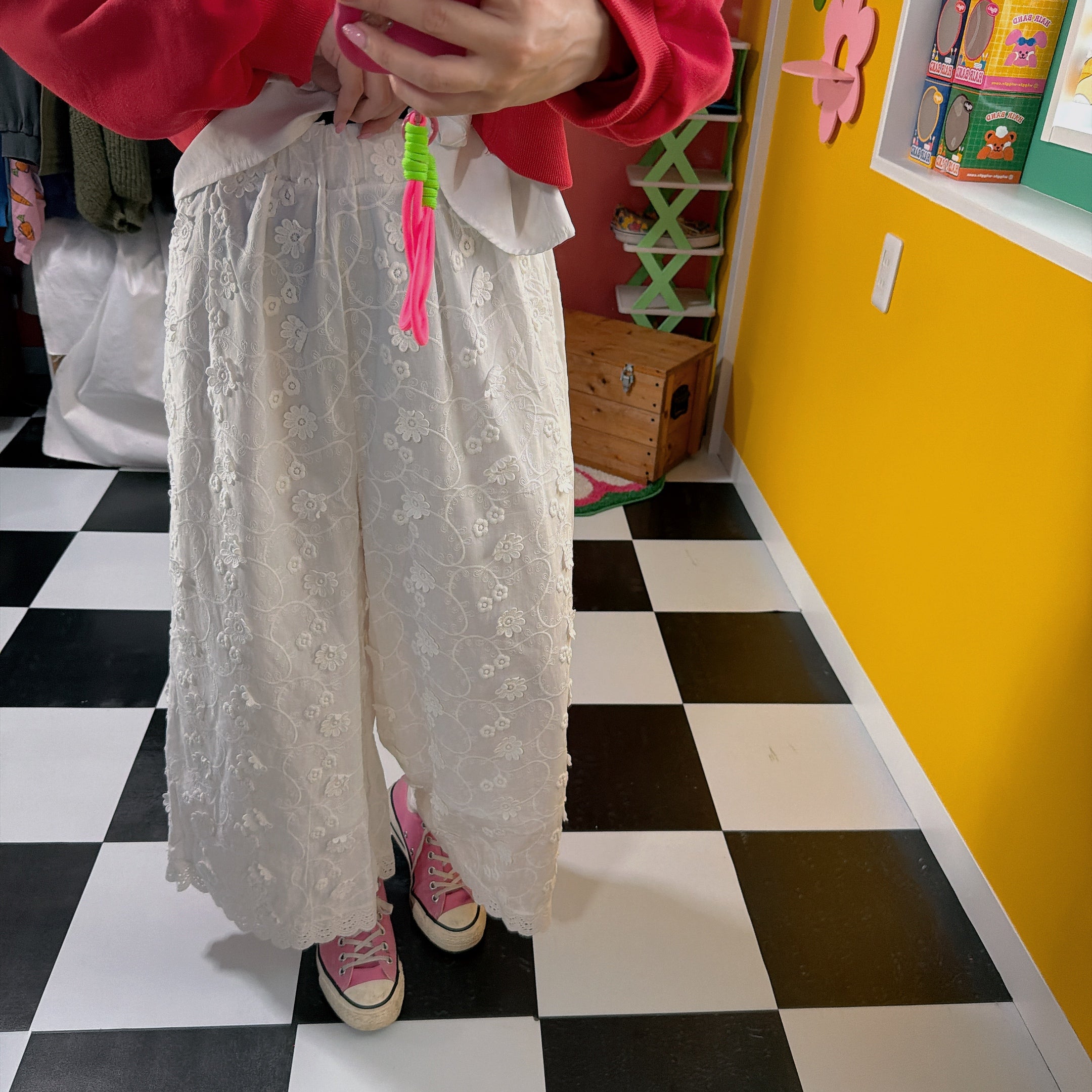 ※予約※2色 3D刺繍フラワーレースワイドパンツ 2月中の出荷予定