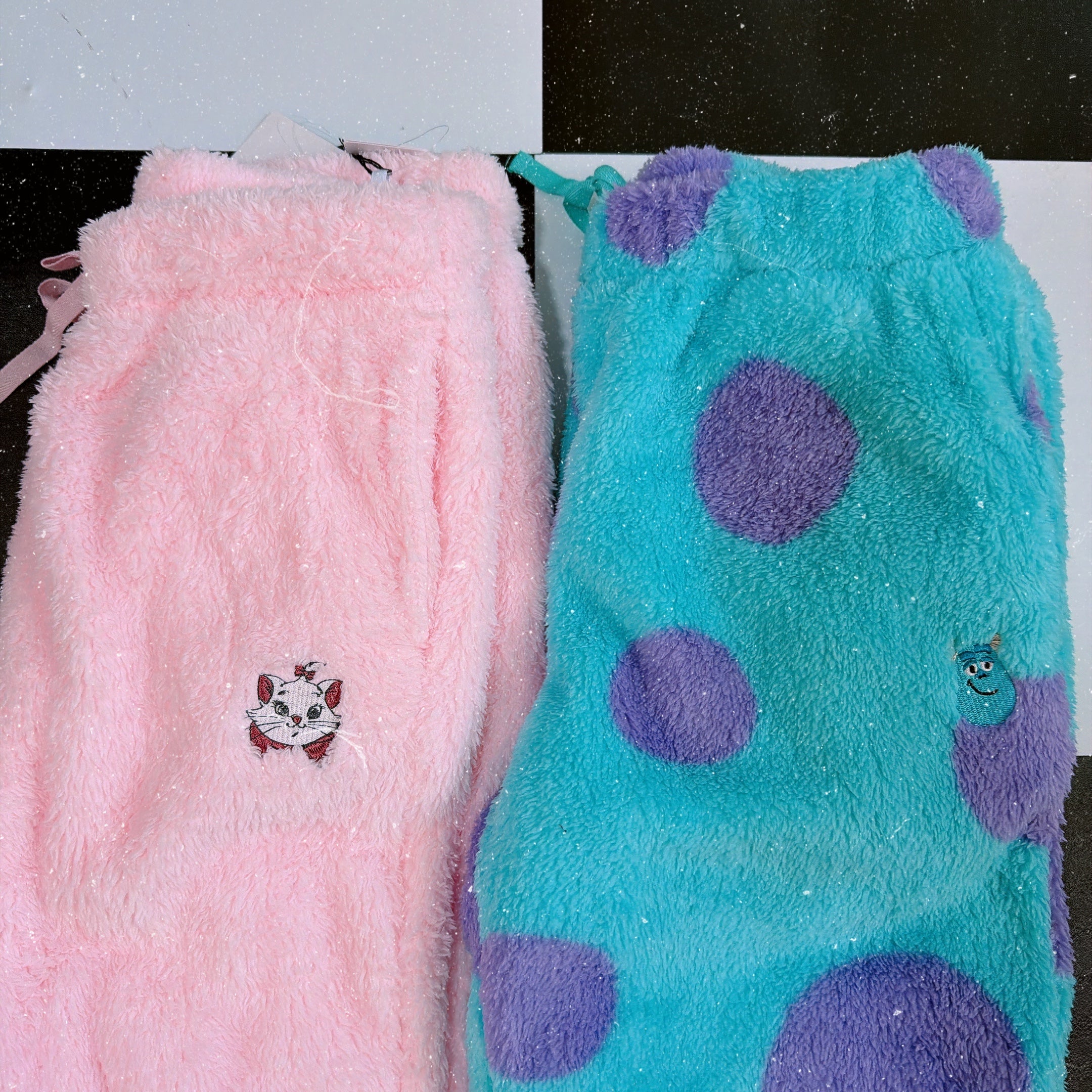 即納 2種類 ディズニーフリースパンツ 4〜5営業日で出荷予定