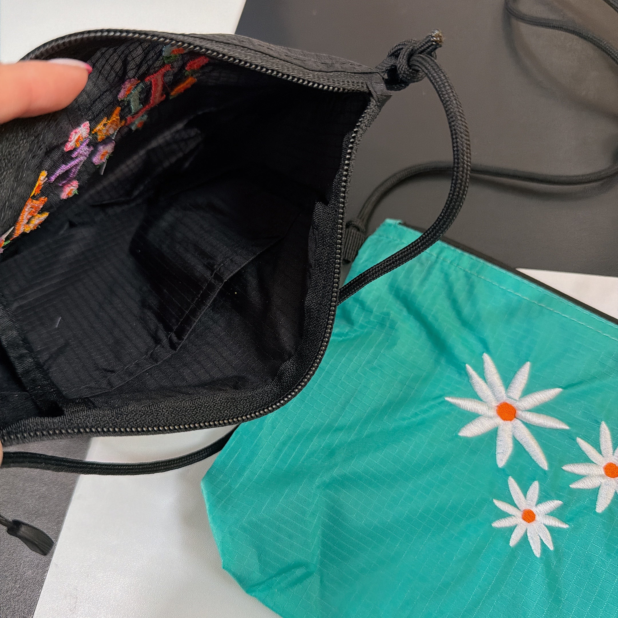 ※予約※LINK@ NEWロゴオリジナルシリーズ♡軽量サコッシュ 1月下旬〜2月上旬発送予定