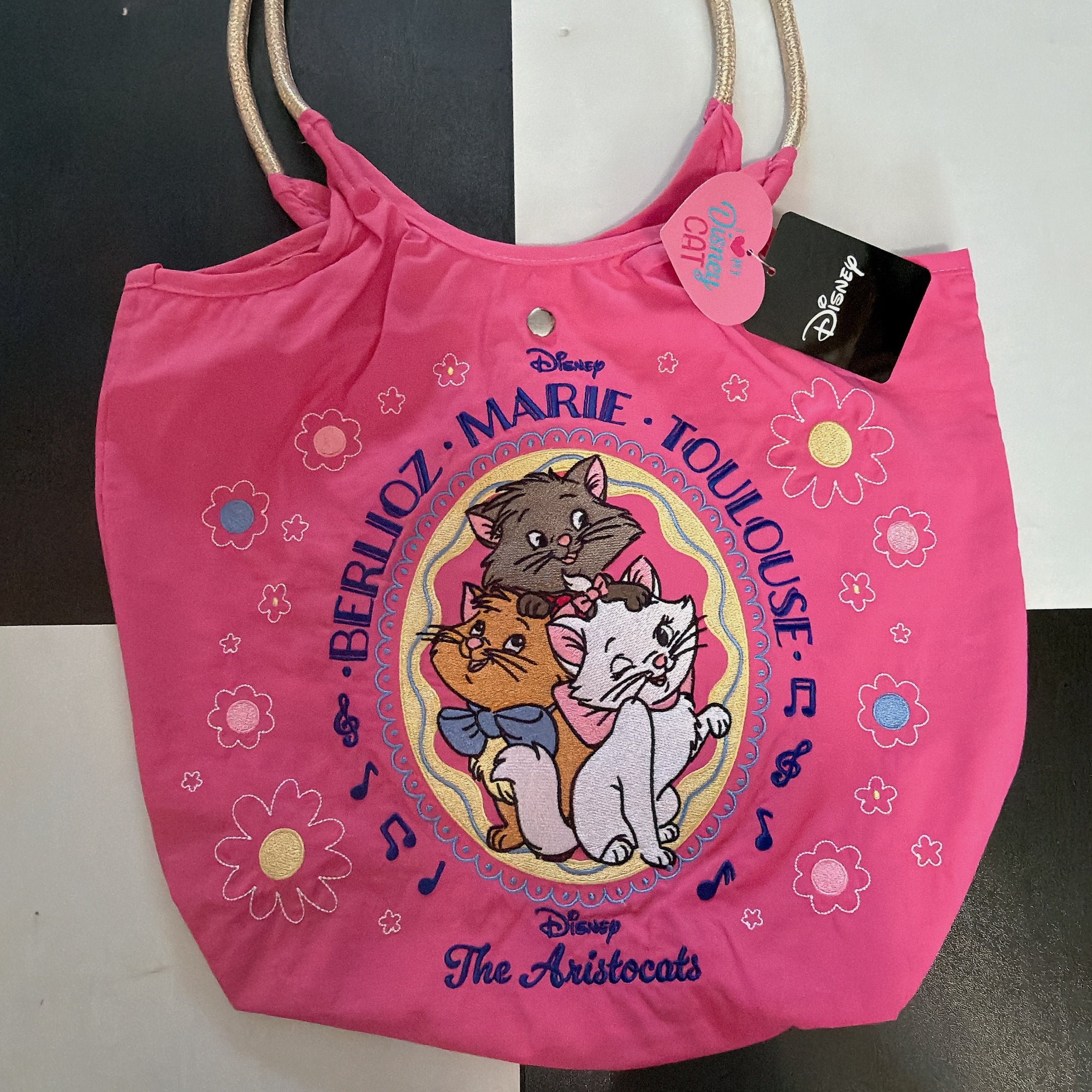 在庫限り 3種類 DISNEY 犬猫シリーズ 全刺繍ロープバック 6月下旬ごろ出荷予定