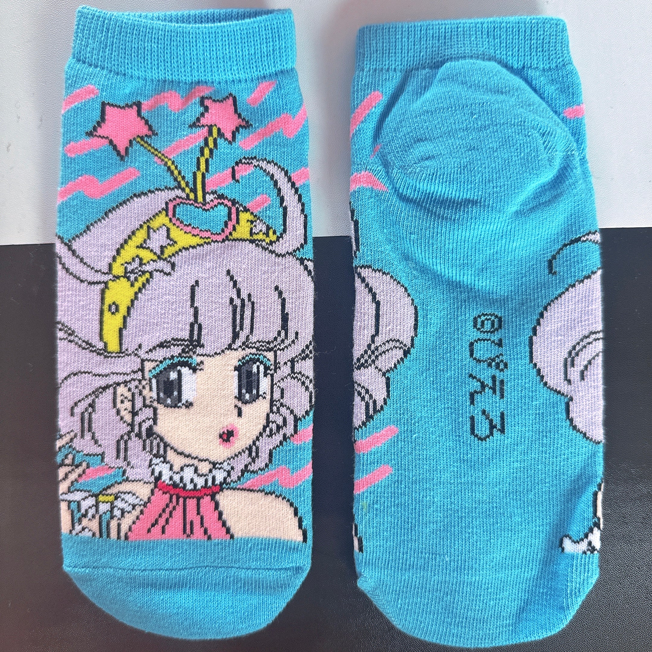 Available now: 3 types of Creamy Mami socks. Ships in 3-4 business days.