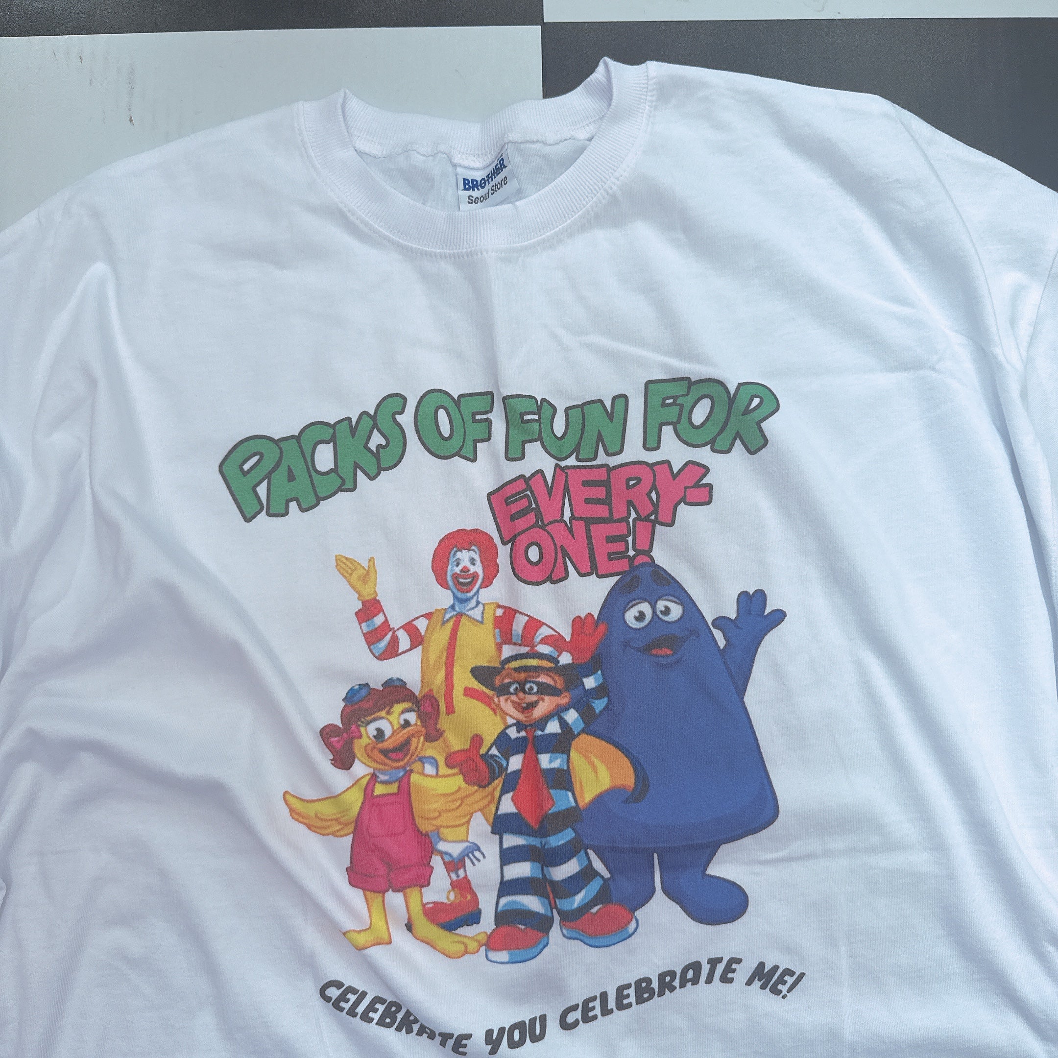 再再再販予約 2色マクドナルドビックTEE 8月中の出荷予定