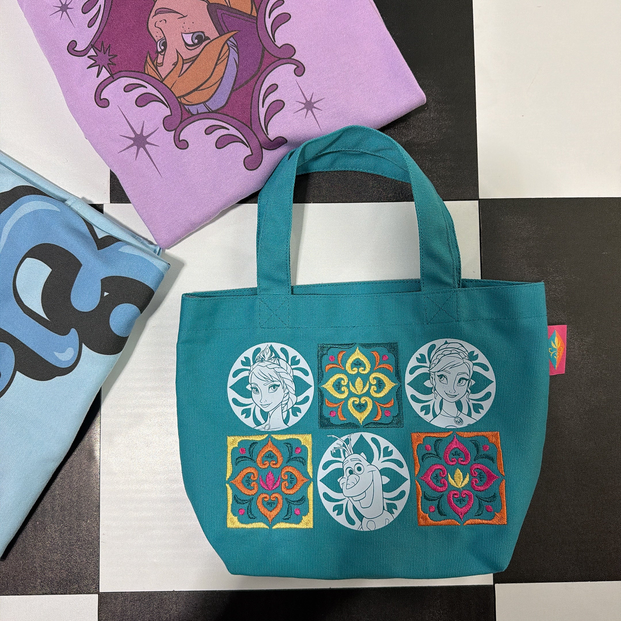 ※2026SS Pre-order※ Frozen Nordic Flower Series Color Embroidered Tote Bag Scheduled to ship in April
