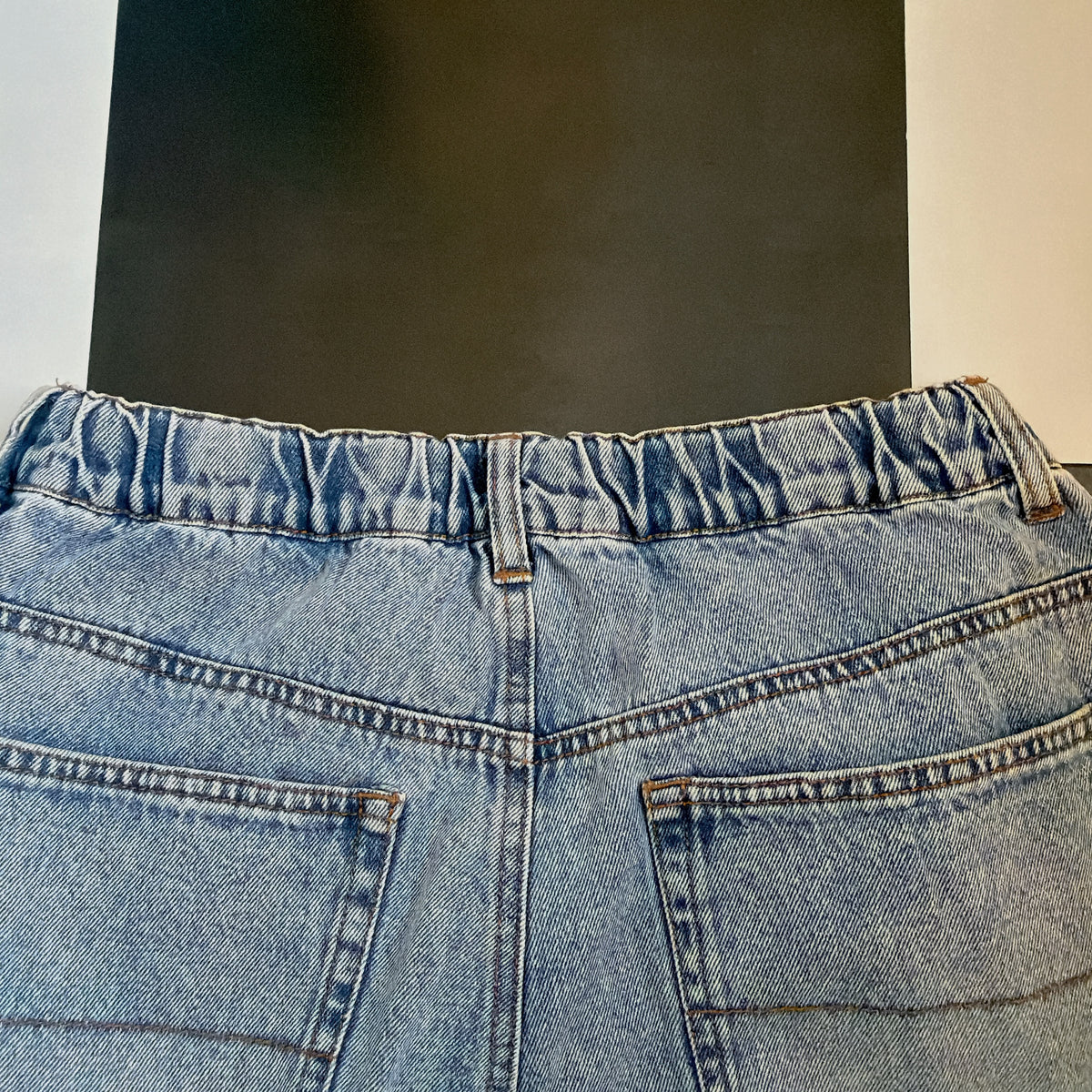 ※予約※ ワンウォッシュ&ケミカル加工 タックワイドデニムパンツ 納期目安は商品ページに記載