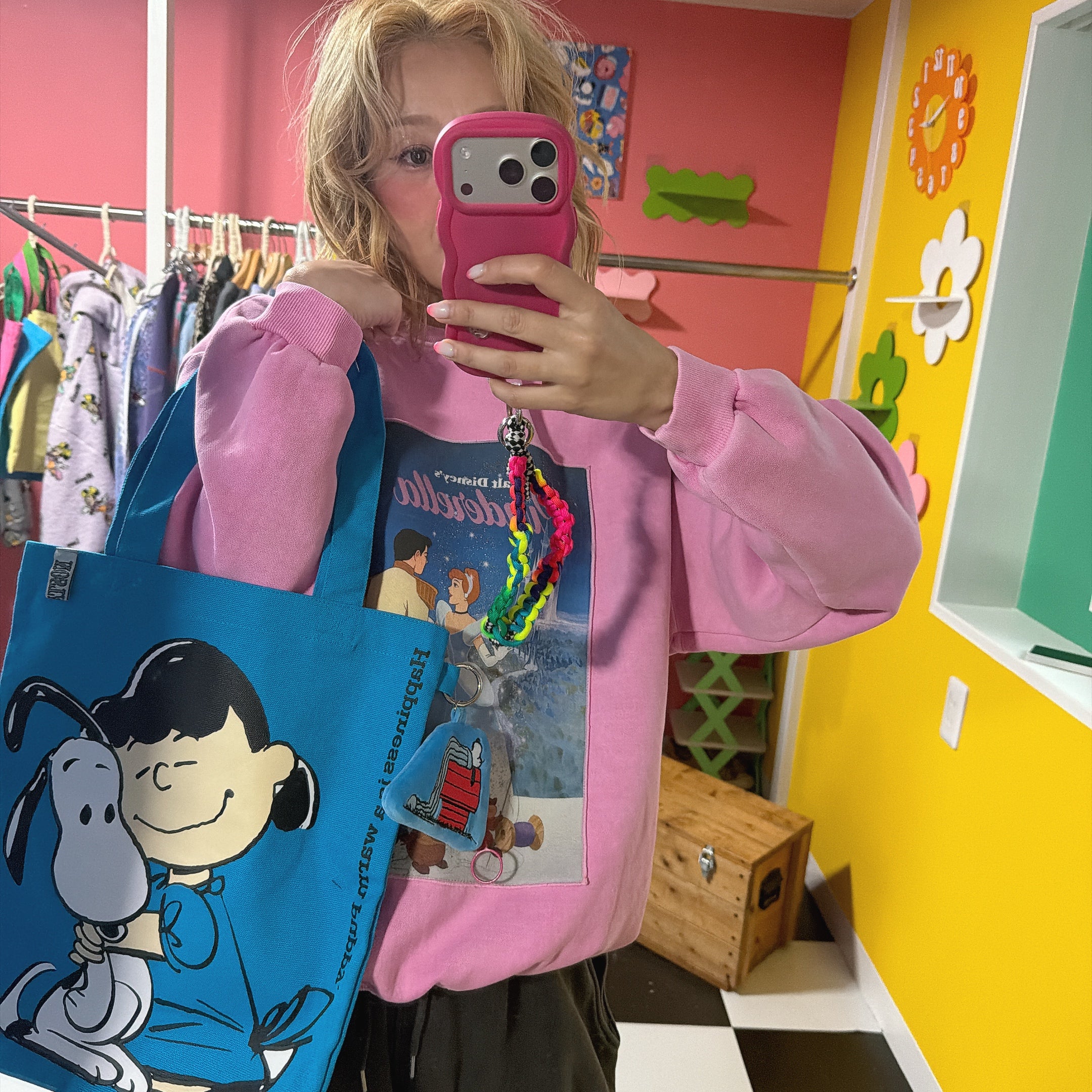 *Pre-order* 6-color NOSTALGICA vintage PEANUTS color canvas tote bag. Scheduled to ship in May.