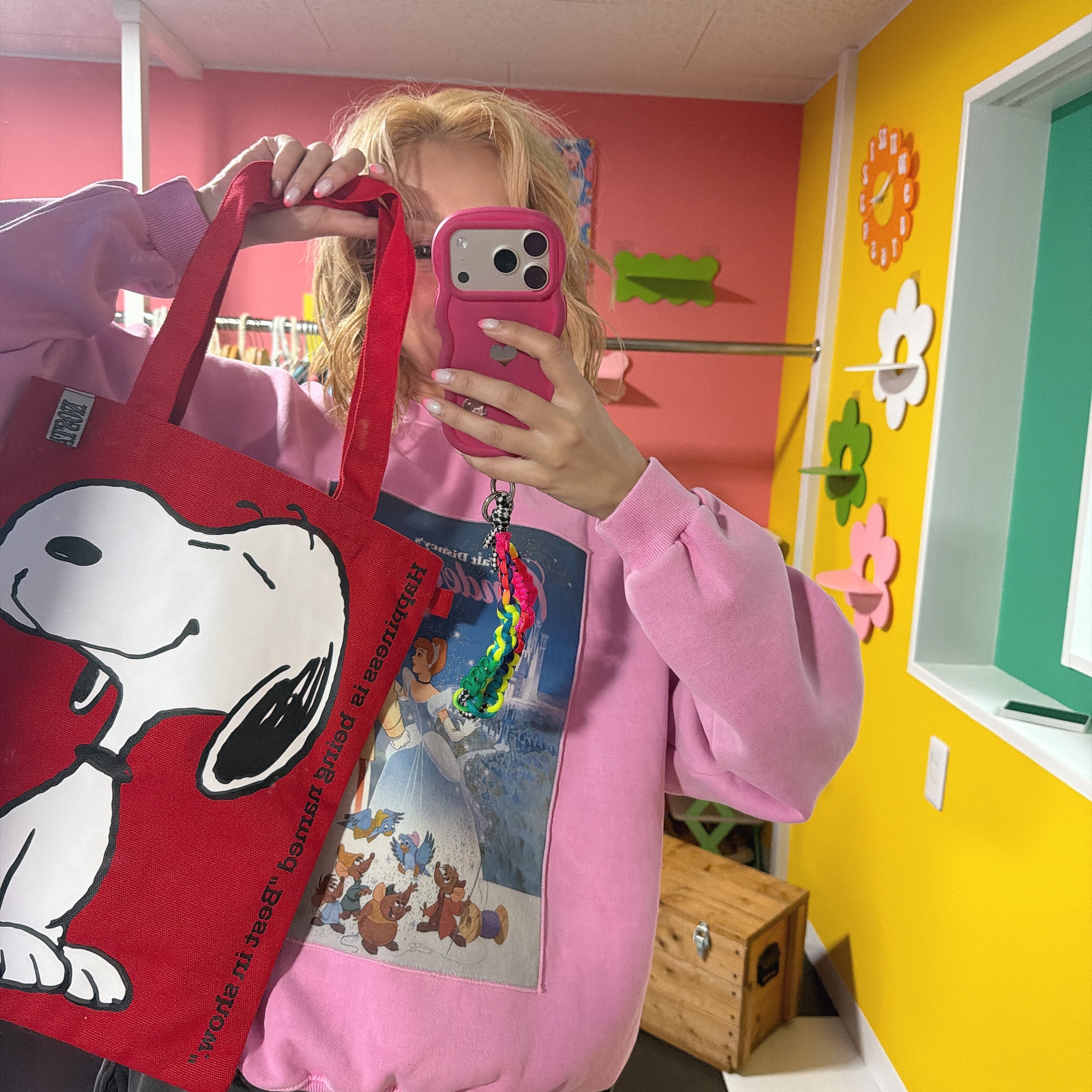 *Pre-order* 6-color NOSTALGICA vintage PEANUTS color canvas tote bag. Scheduled to ship in May.