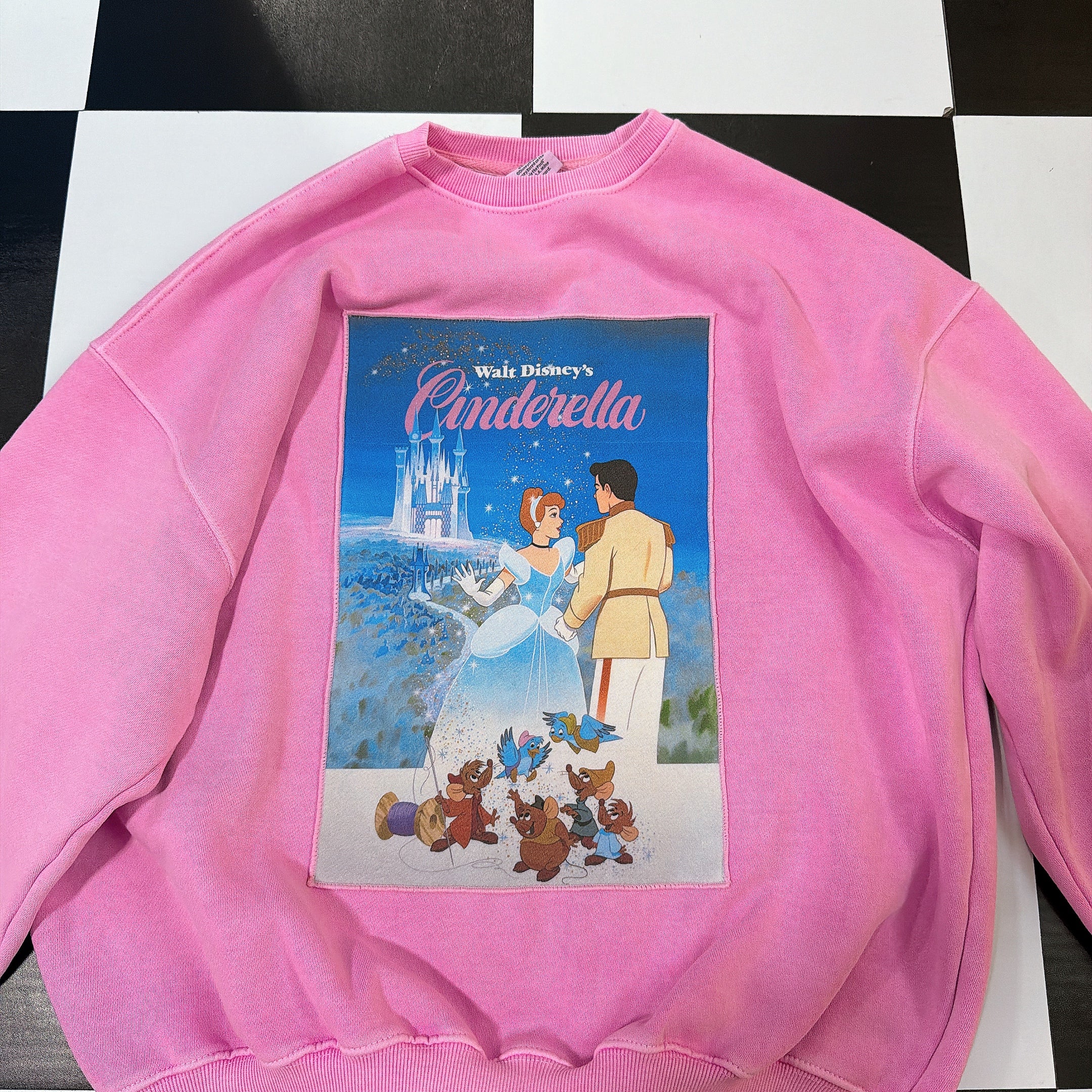 ※予約※4種類 DISNEYポスターピグメントスウェット 1月下旬〜2月上旬の出荷予定