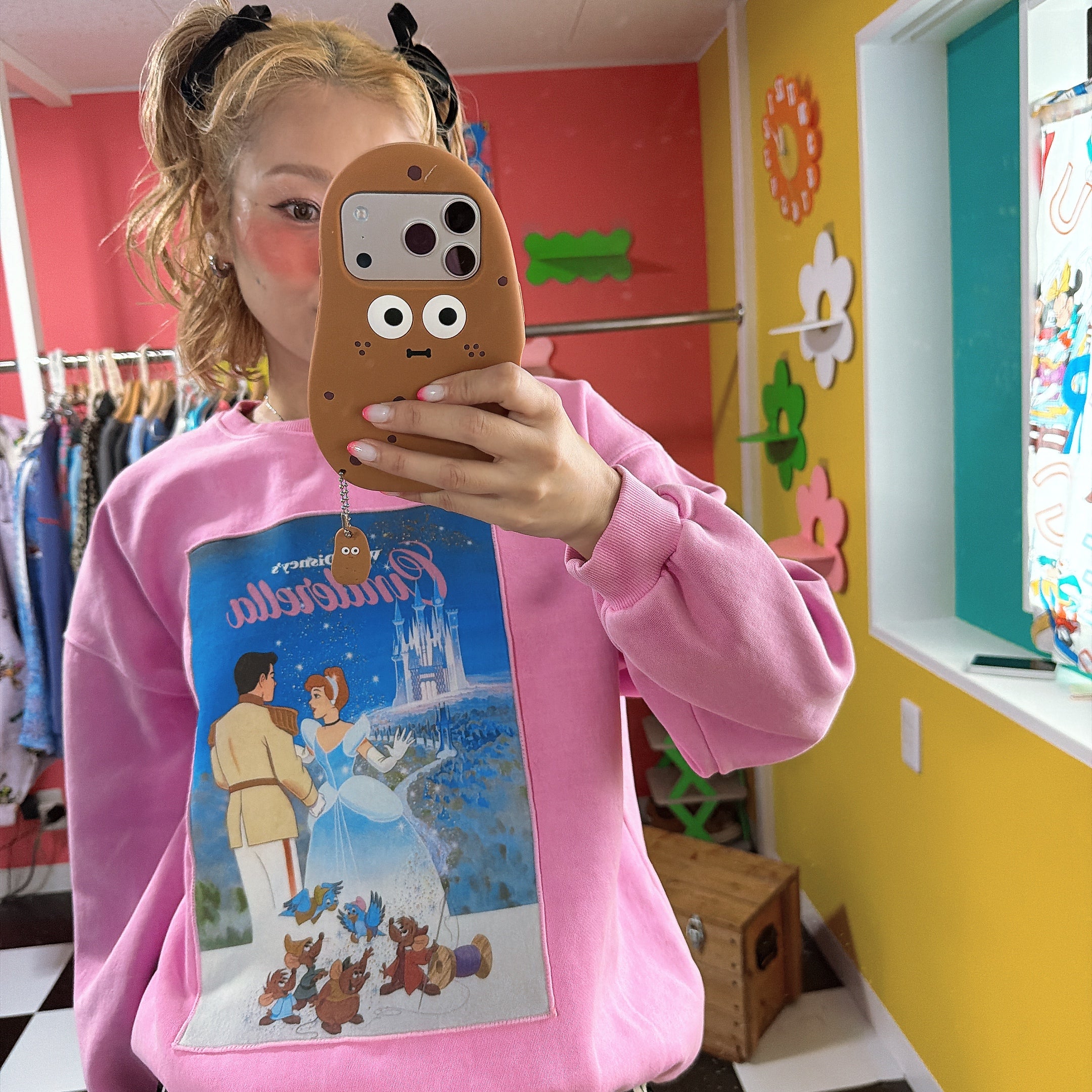 ※予約※4種類 DISNEYポスターピグメントスウェット 1月下旬〜2月上旬の出荷予定